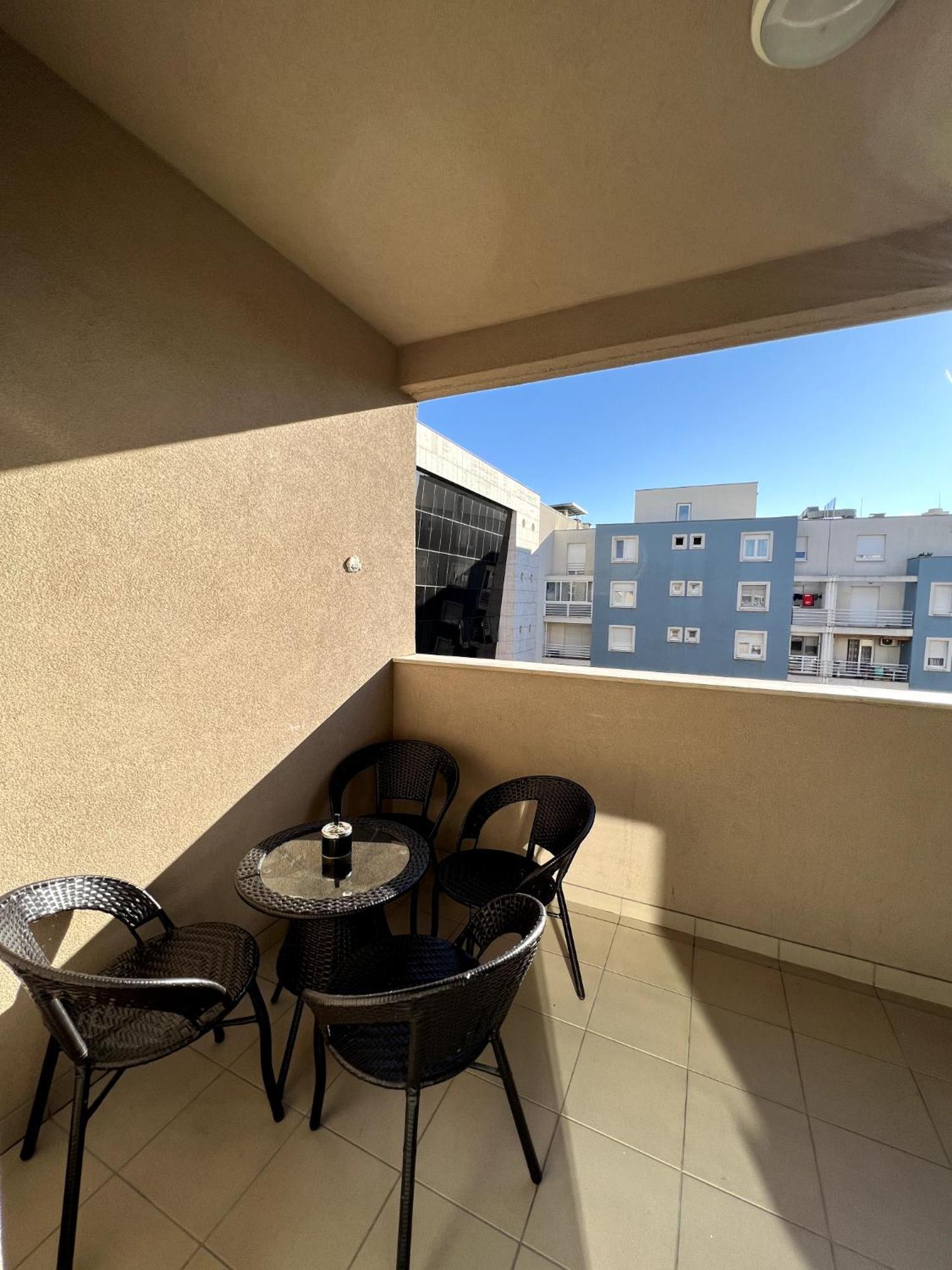 La Luna Apartment *