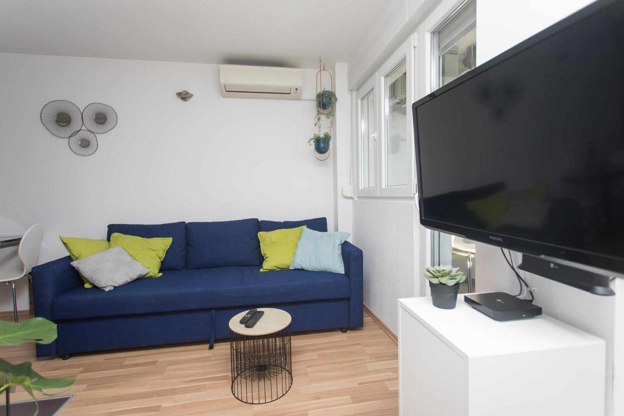 Makaria Apartment *