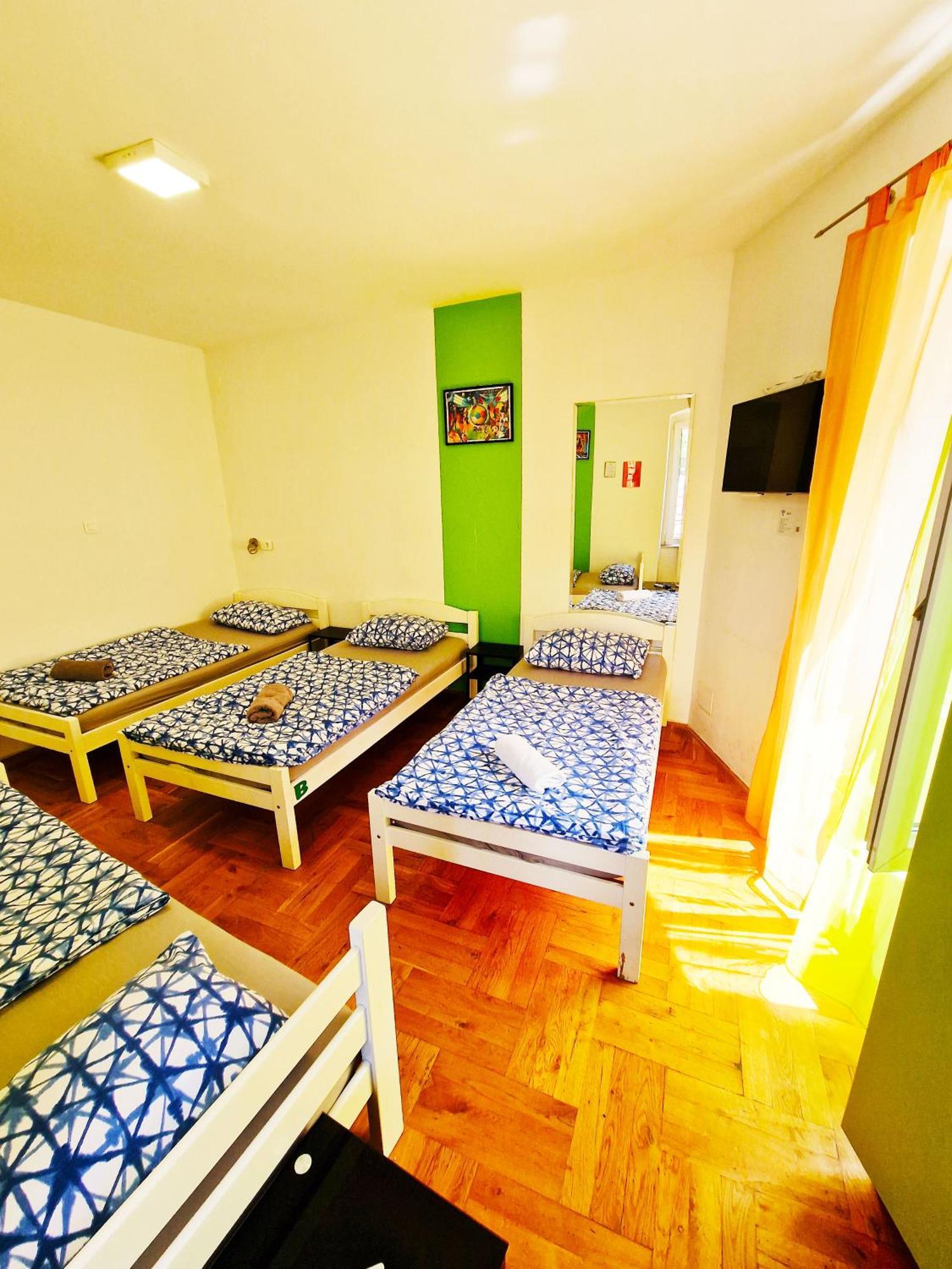 Hostel Croparadise