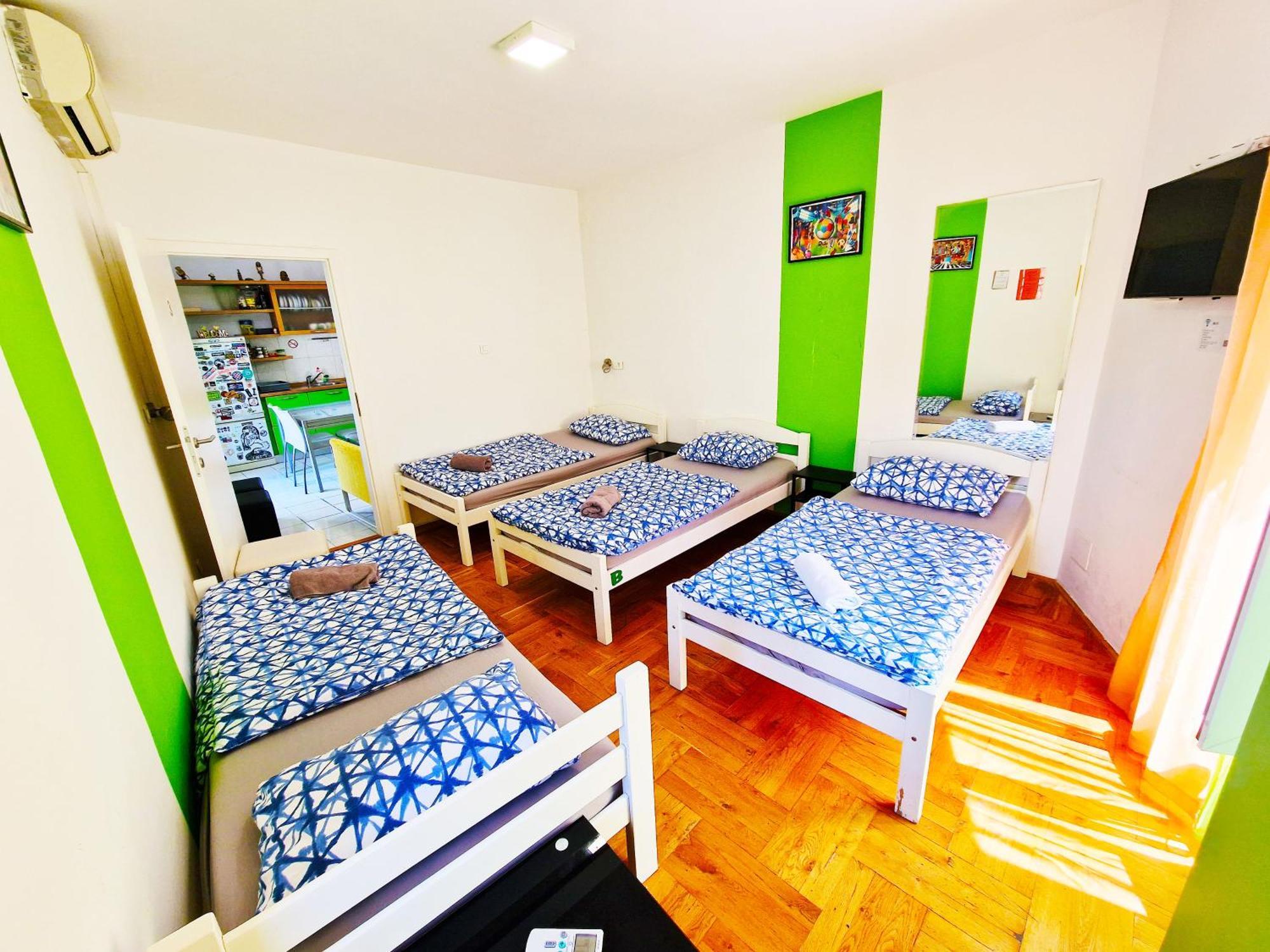 Croparadise Hostel