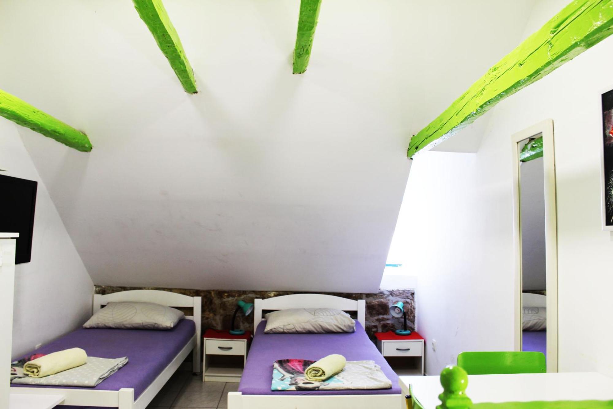 Hostel Croparadise *