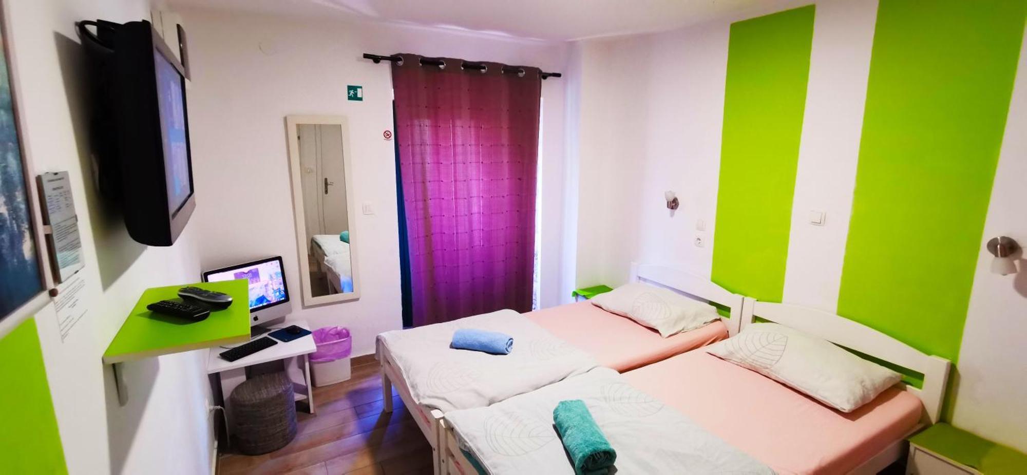 Hostel Croparadise *