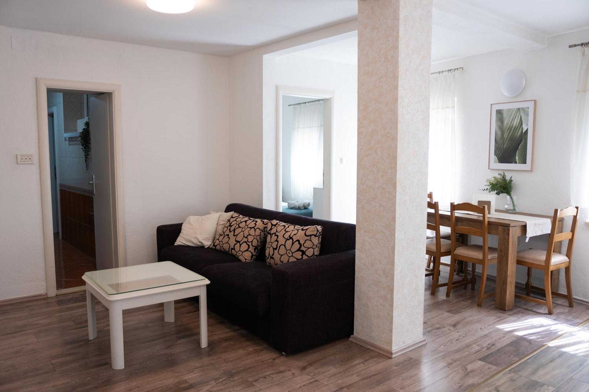 Apartments & Rooms Toni Gasthof