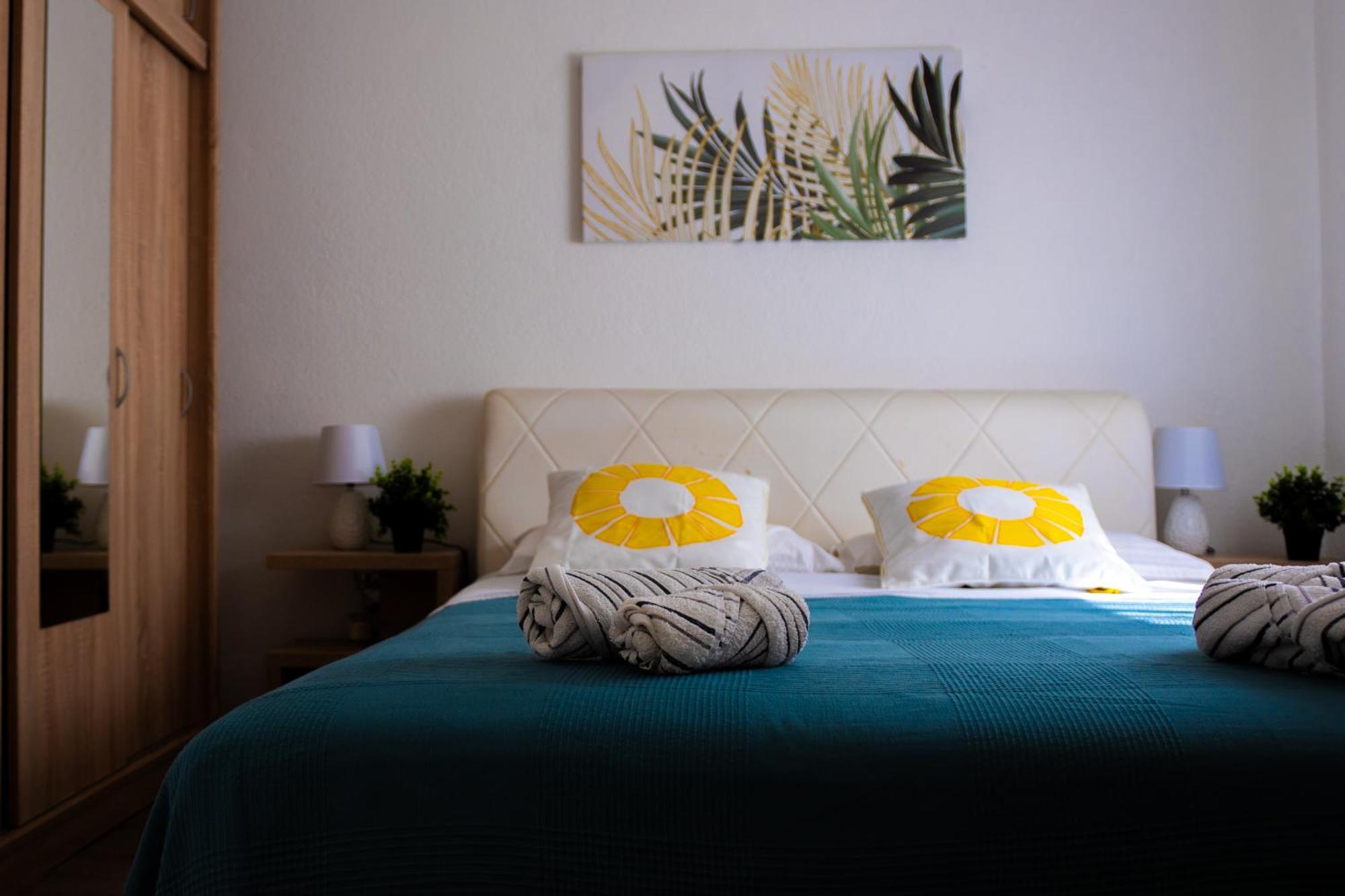 Apartments & Rooms Toni 3*