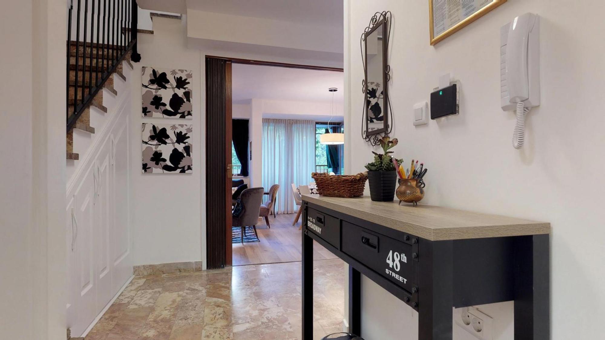 17 Ljubav Place Apartment Split
