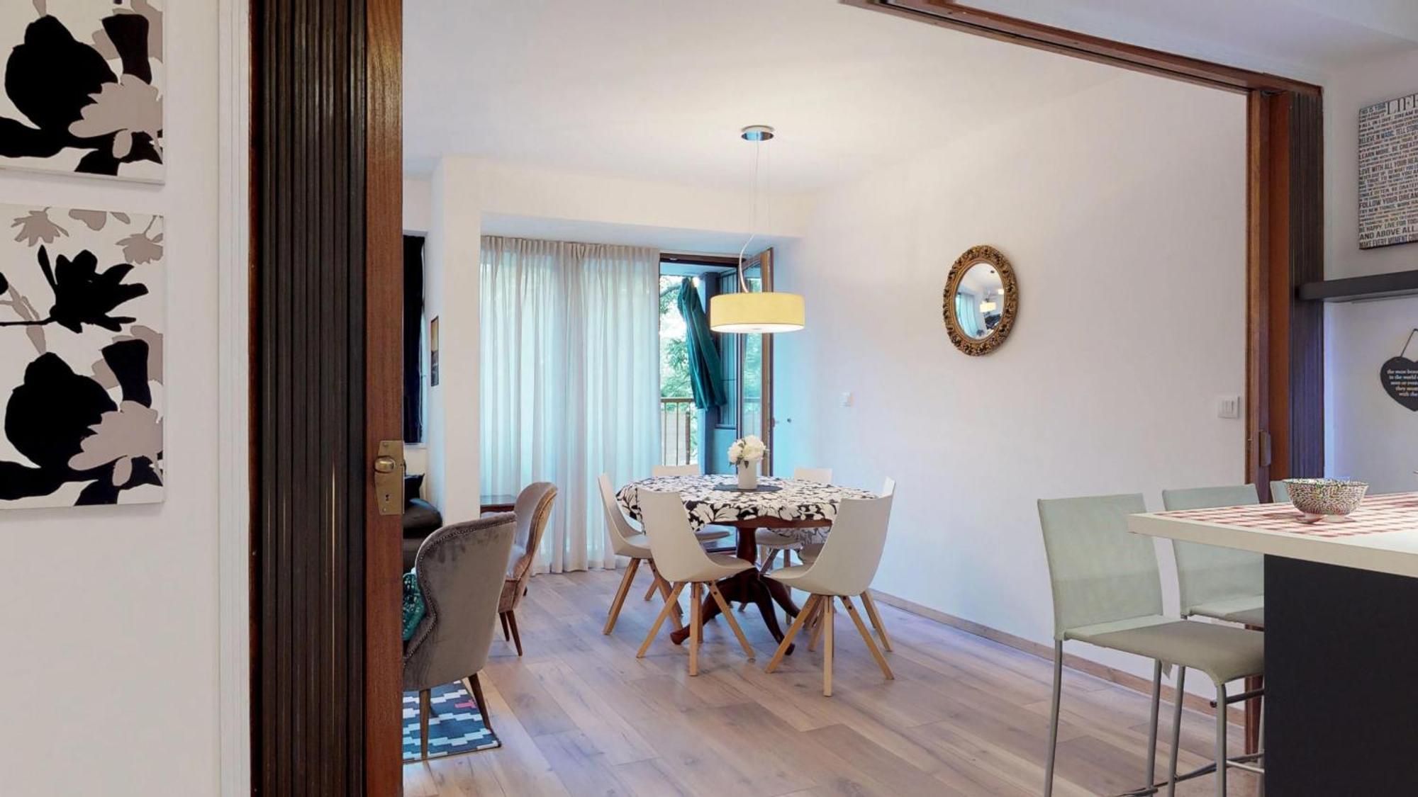 Apartment 17 Ljubav Place *