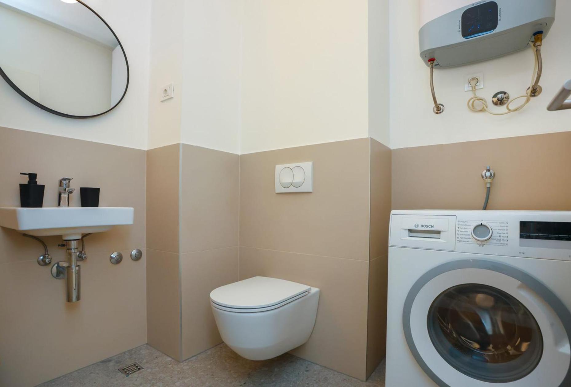 With Private Pool Apartamento