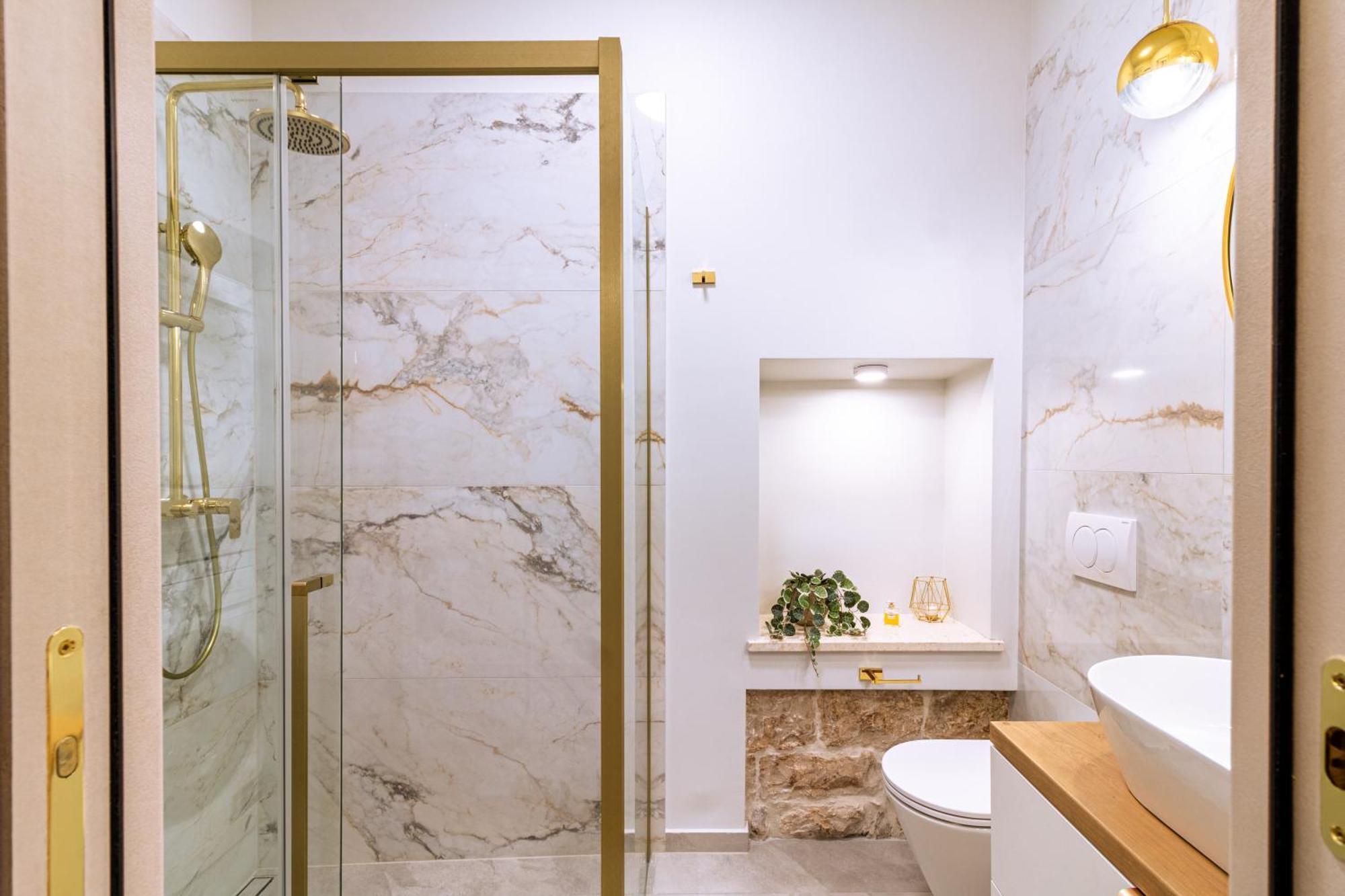 Apartment Luxury 2 Bedroom-2 Bathroom & App With Rooftop Terrace