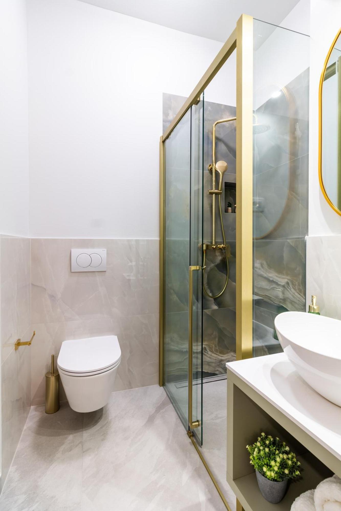 Luxury 2 Bedroom-2 Bathroom & App With Rooftop Terrace Apartment *