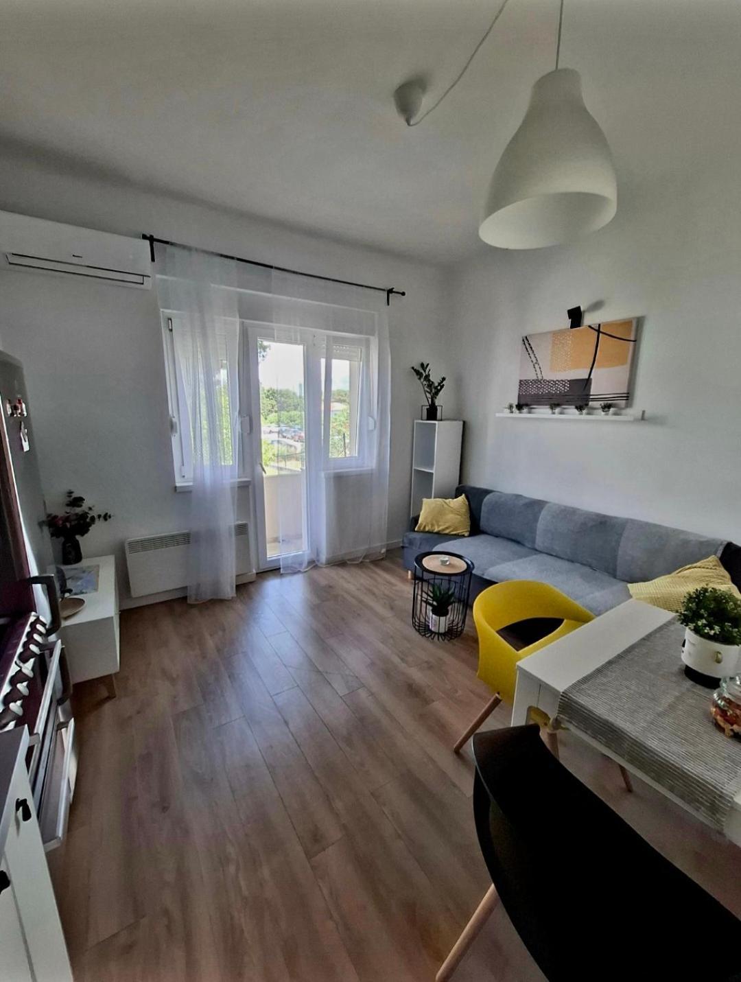 Apartman Beautiful Sol-2 For Two With Balcony *
