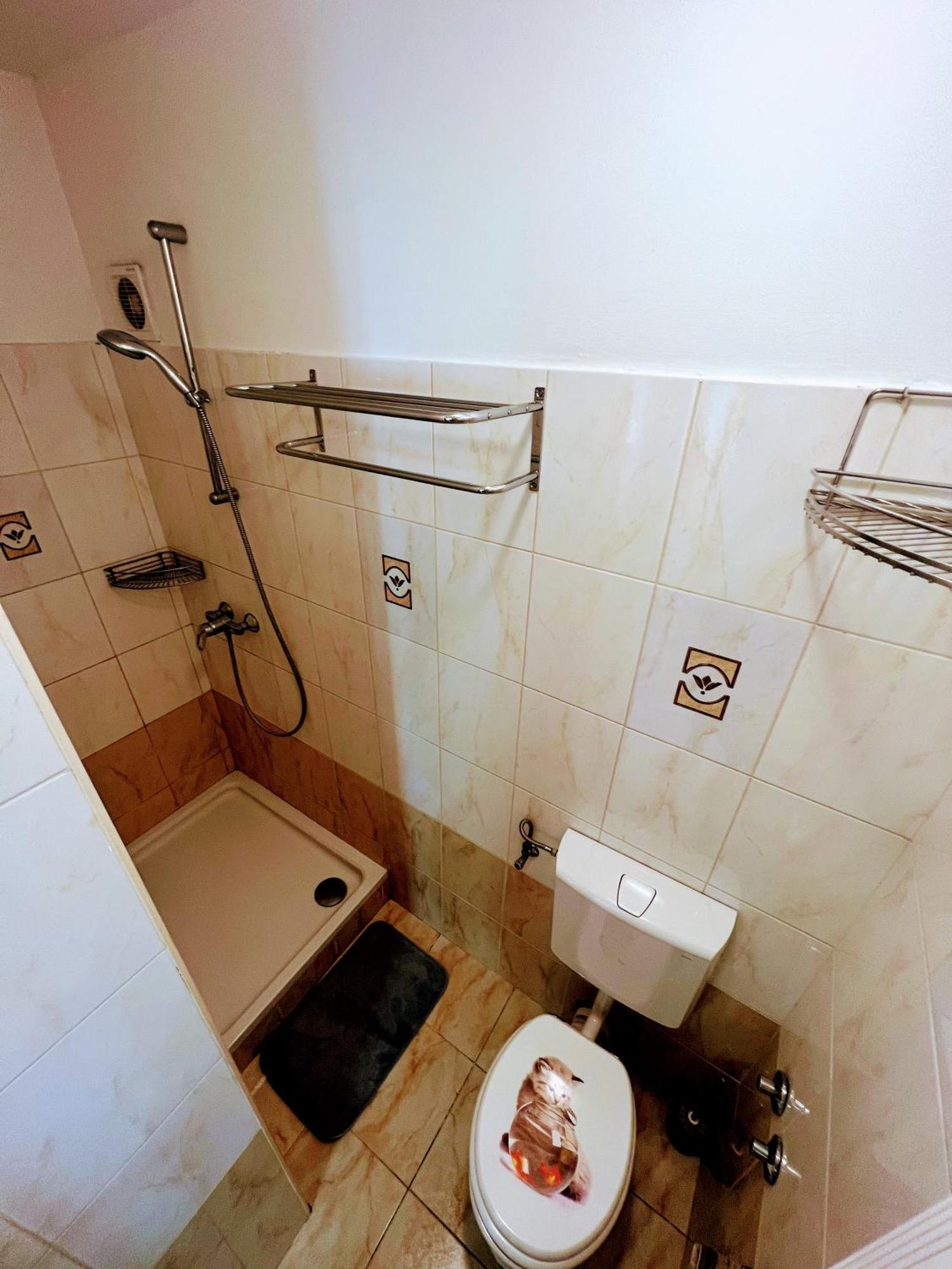 Monsignor Apartment *