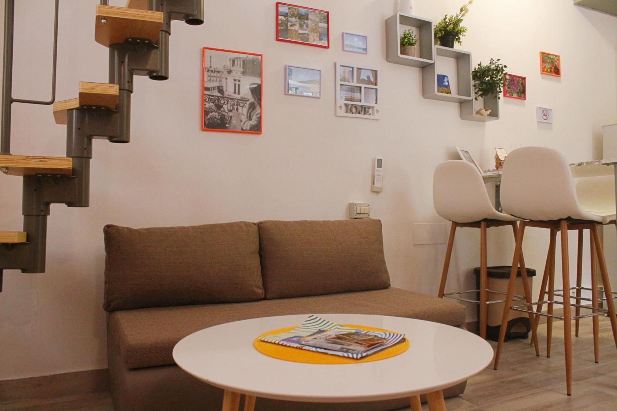 Klarisa Center With Terrace Apartment