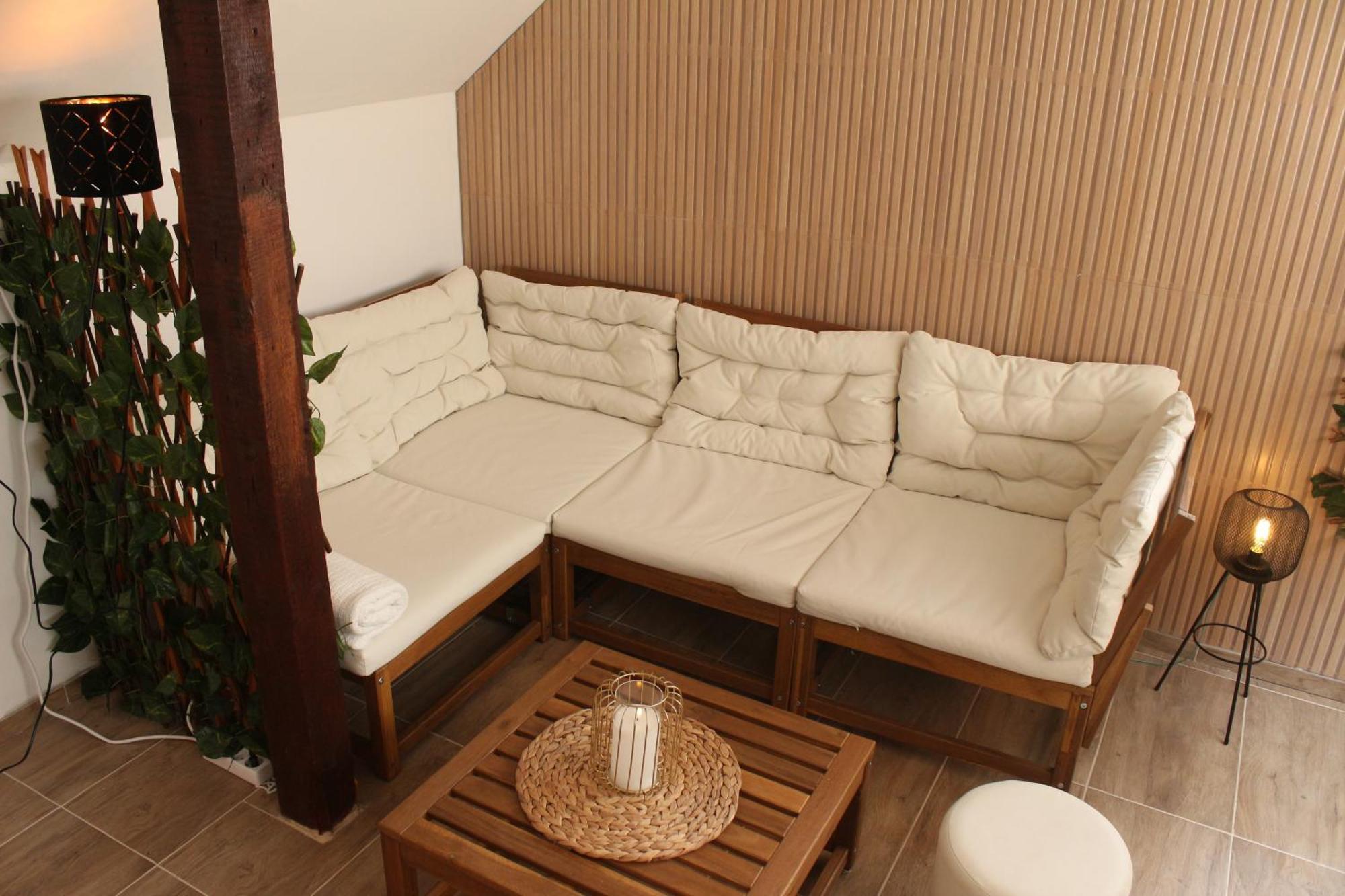 Klarisa Center With Terrace *