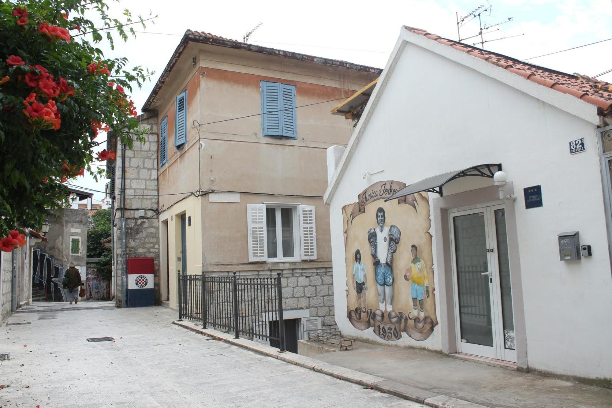 Klarisa Center With Terrace