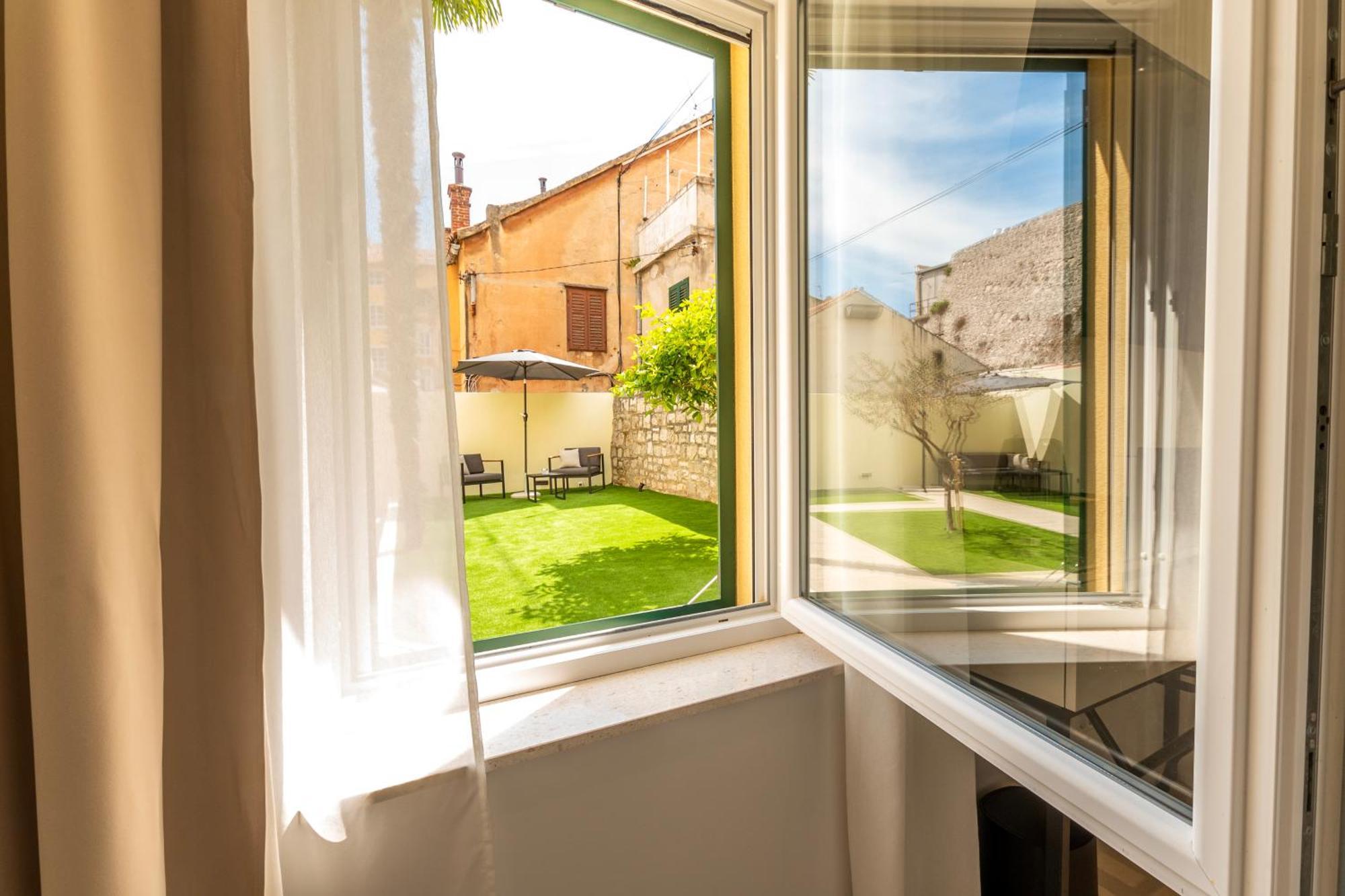 Garden Luxury 4*