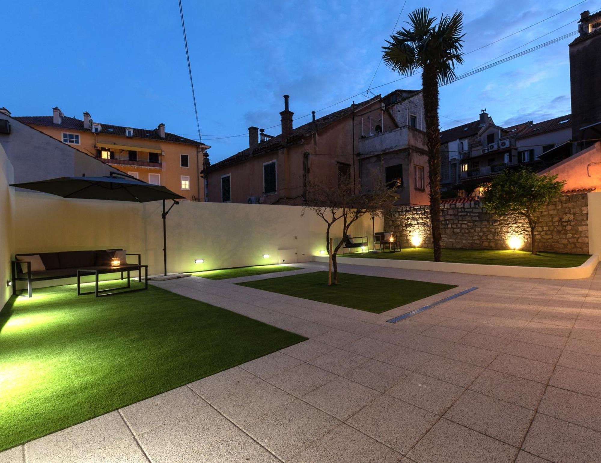 Garden Luxury Gasthof 4*