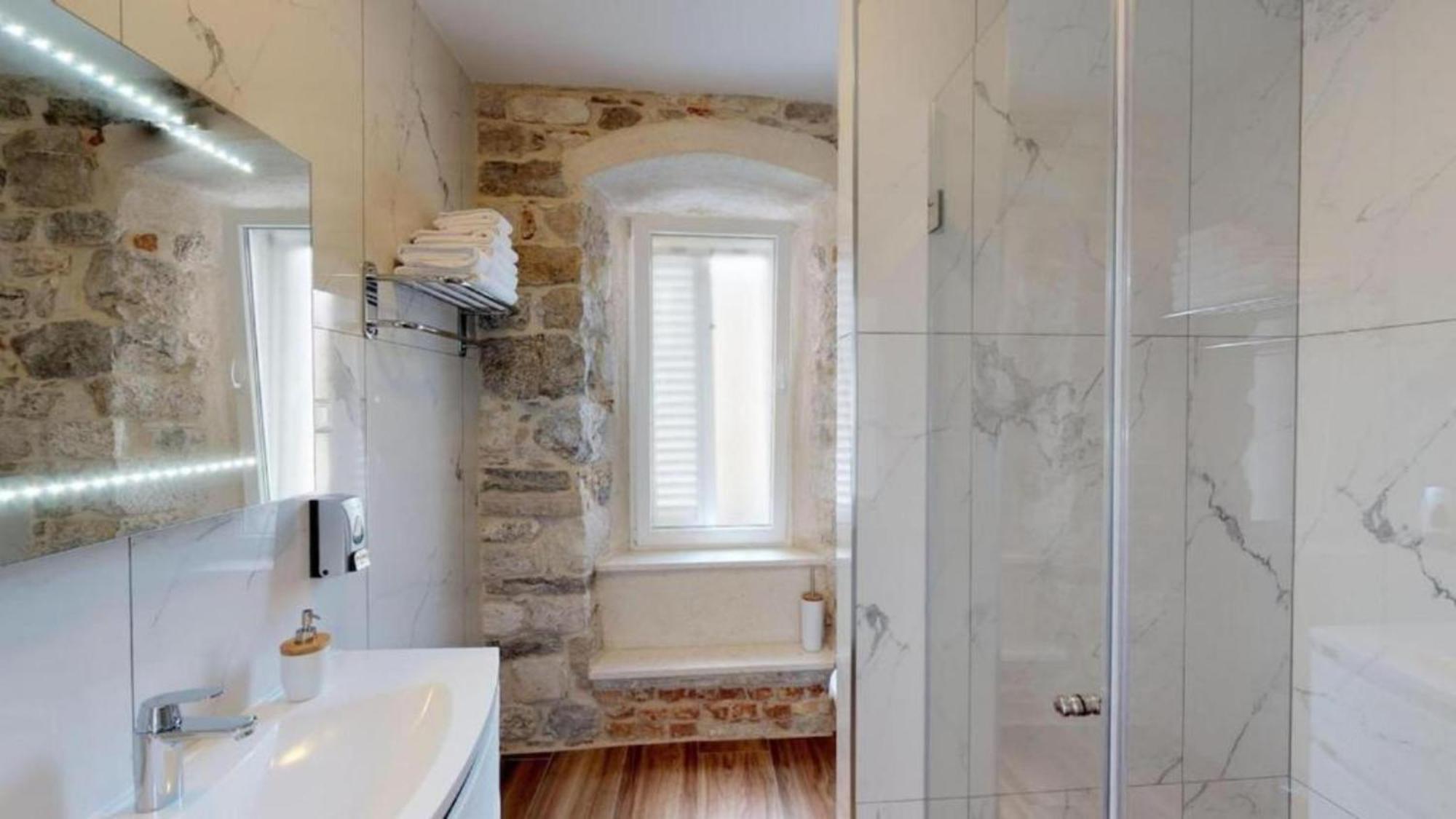 Chrysanta Apartamento Split