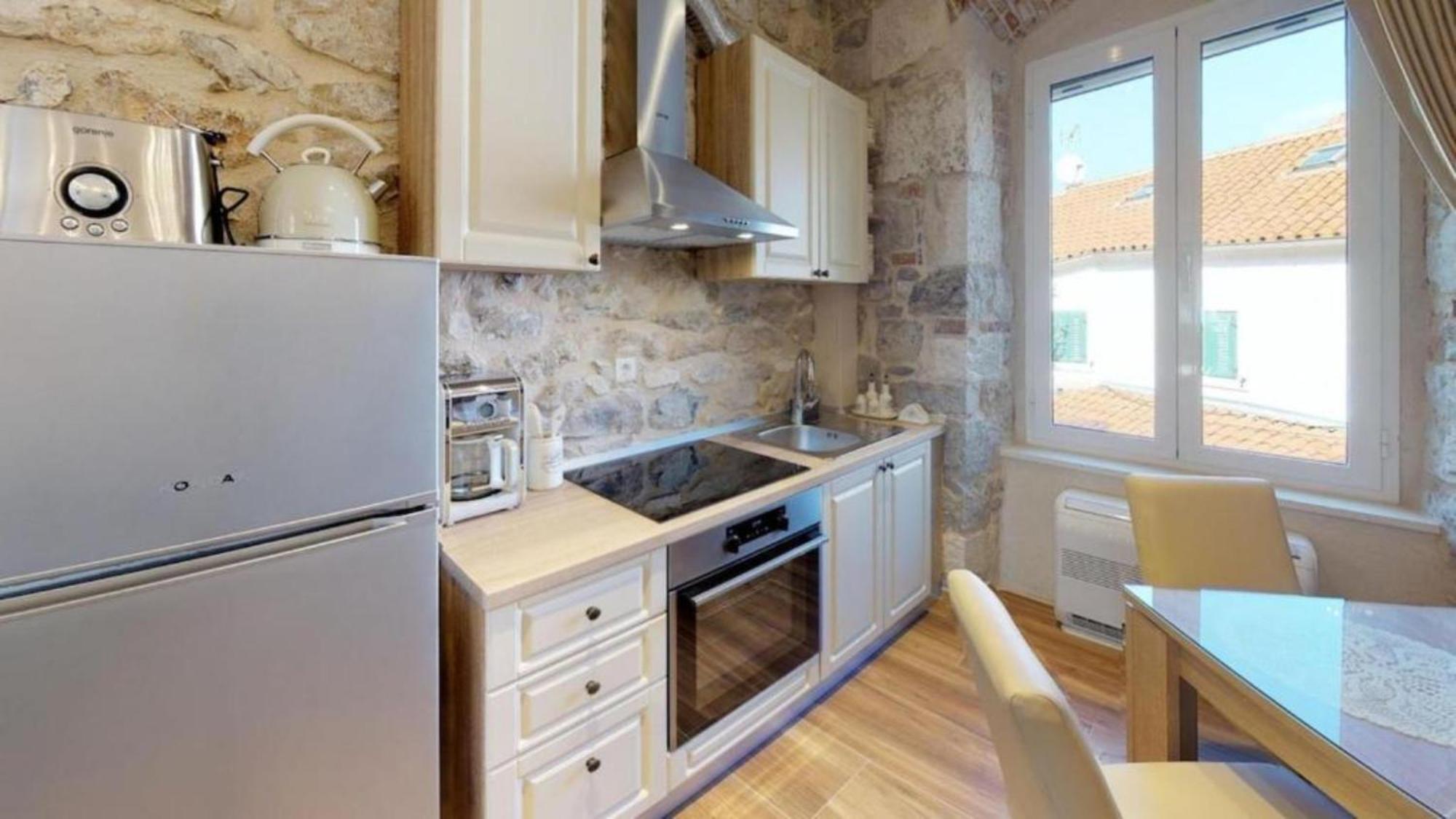 Chrysanta Apartamento *