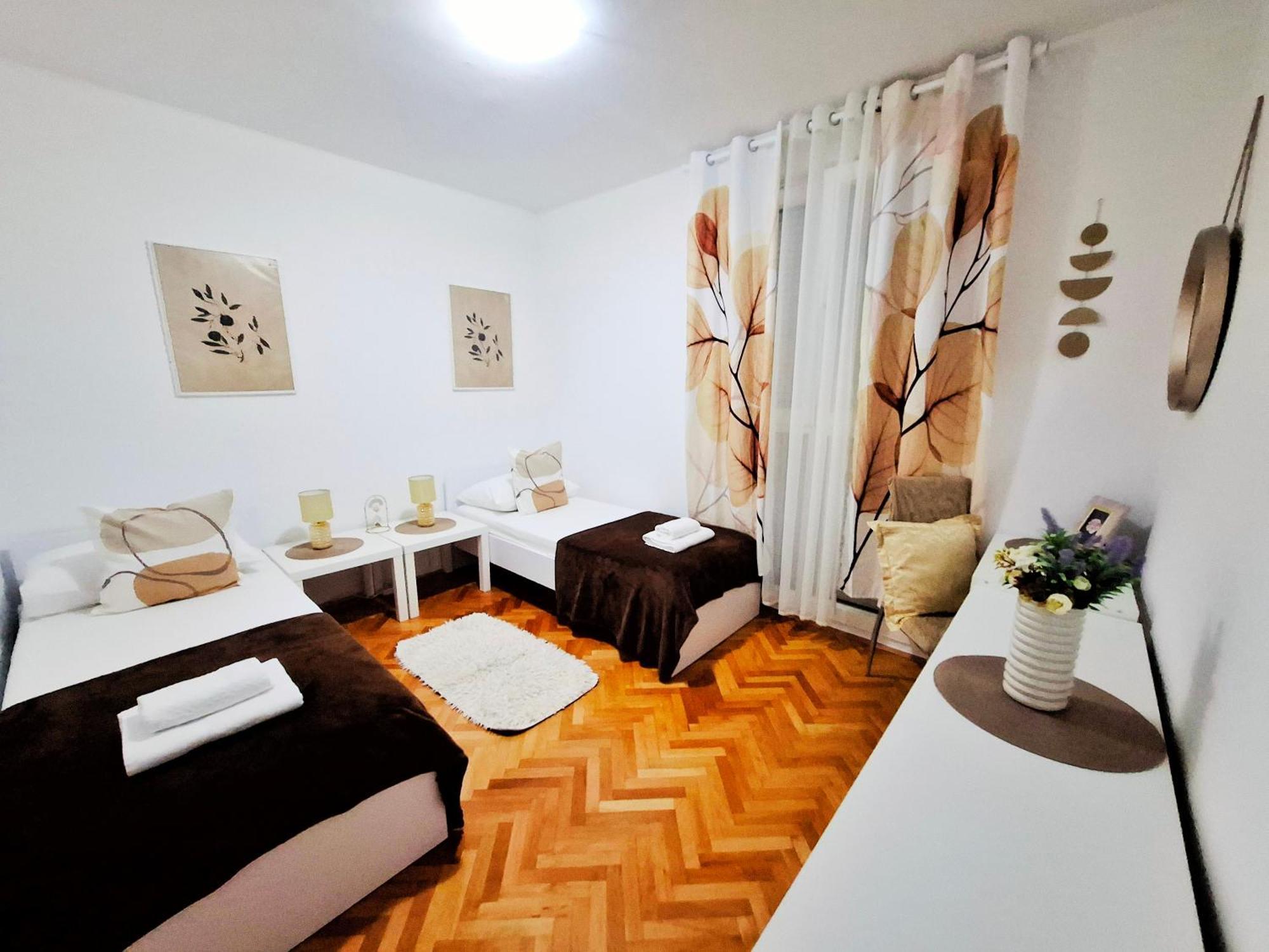 Apartamento Golden Star Split