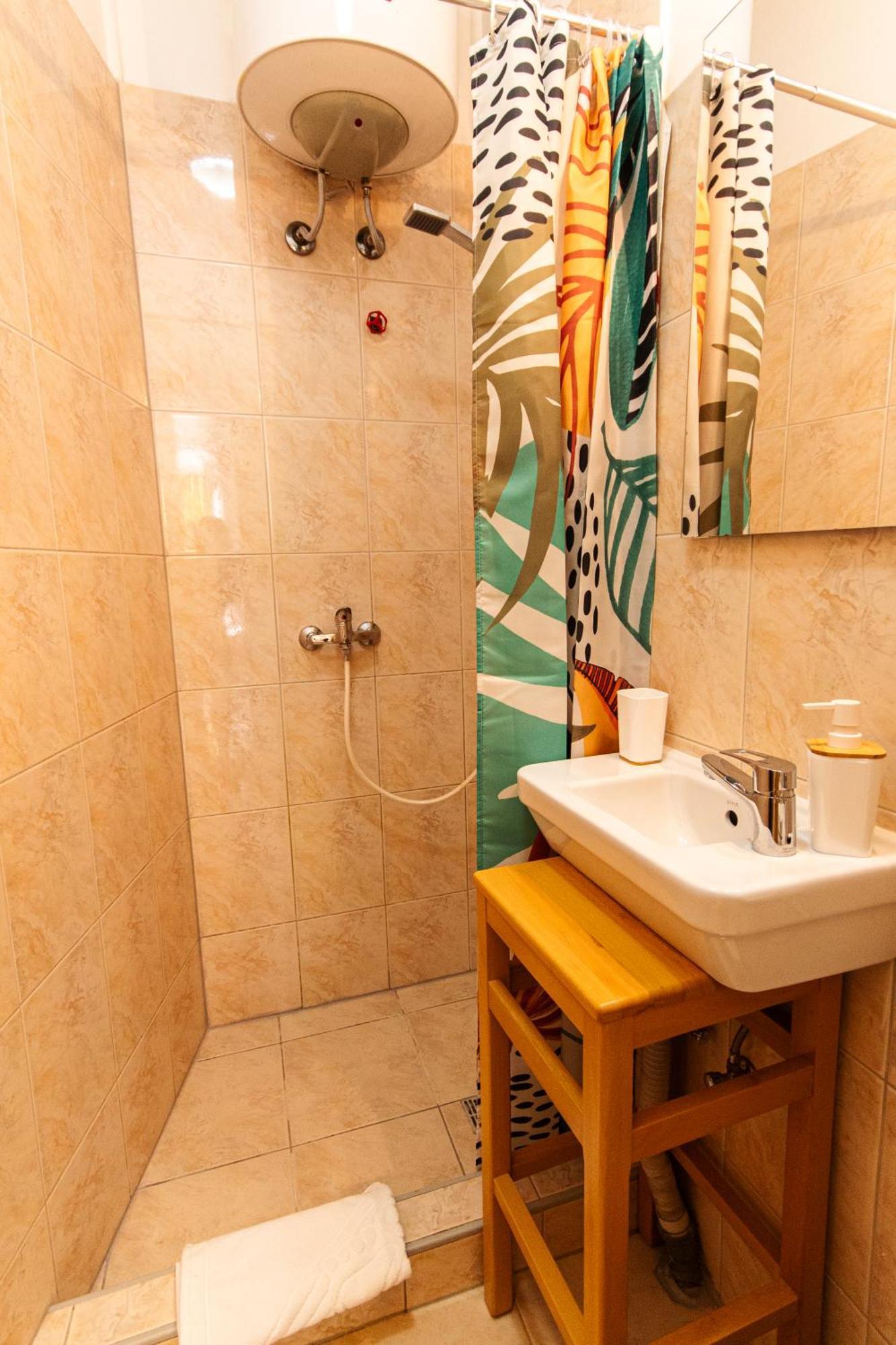Apartment Le Petit, Near Theatre & *