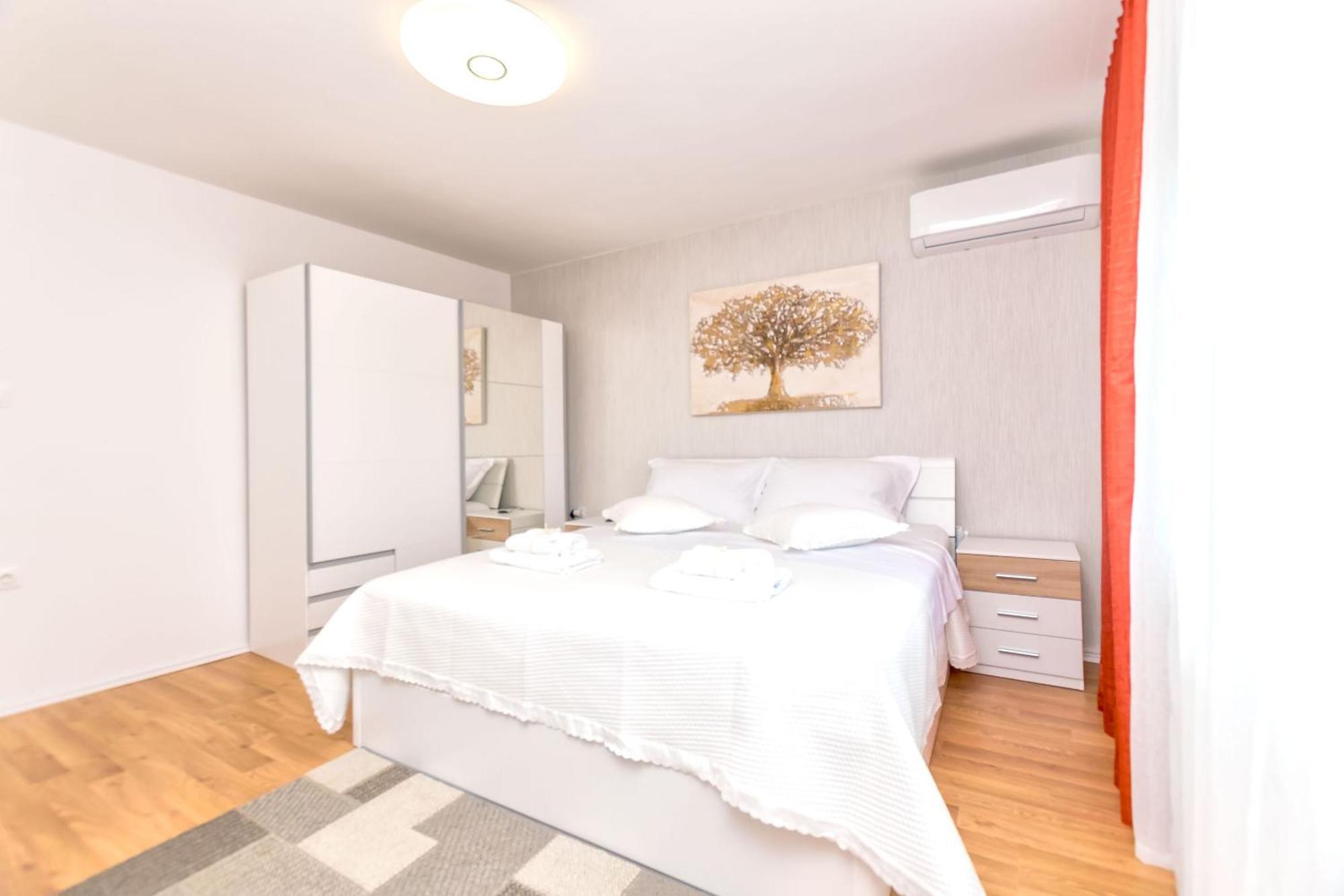 Kati Apartment *
