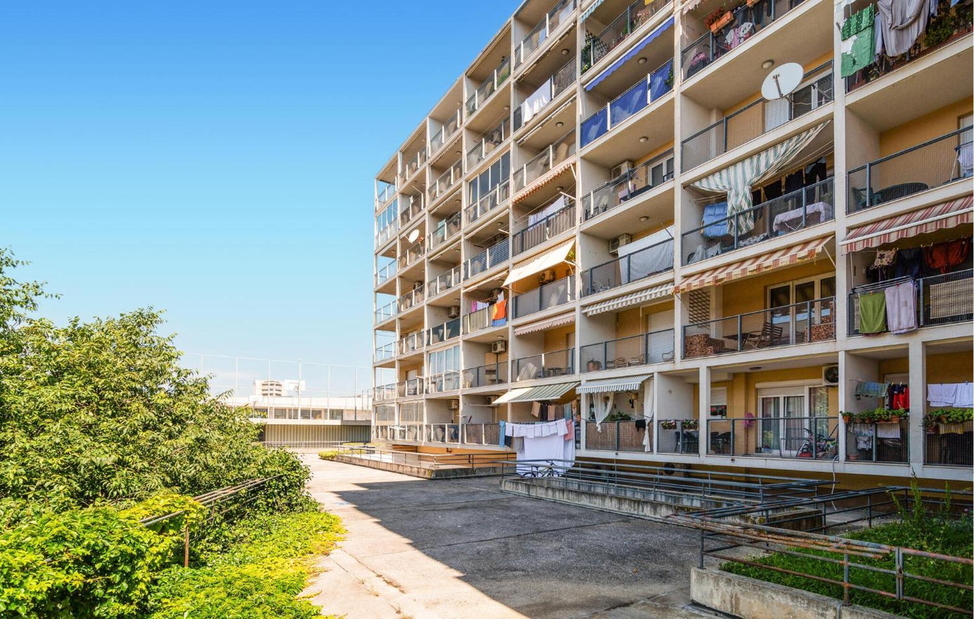 Apartment Beautiful In With Wifi