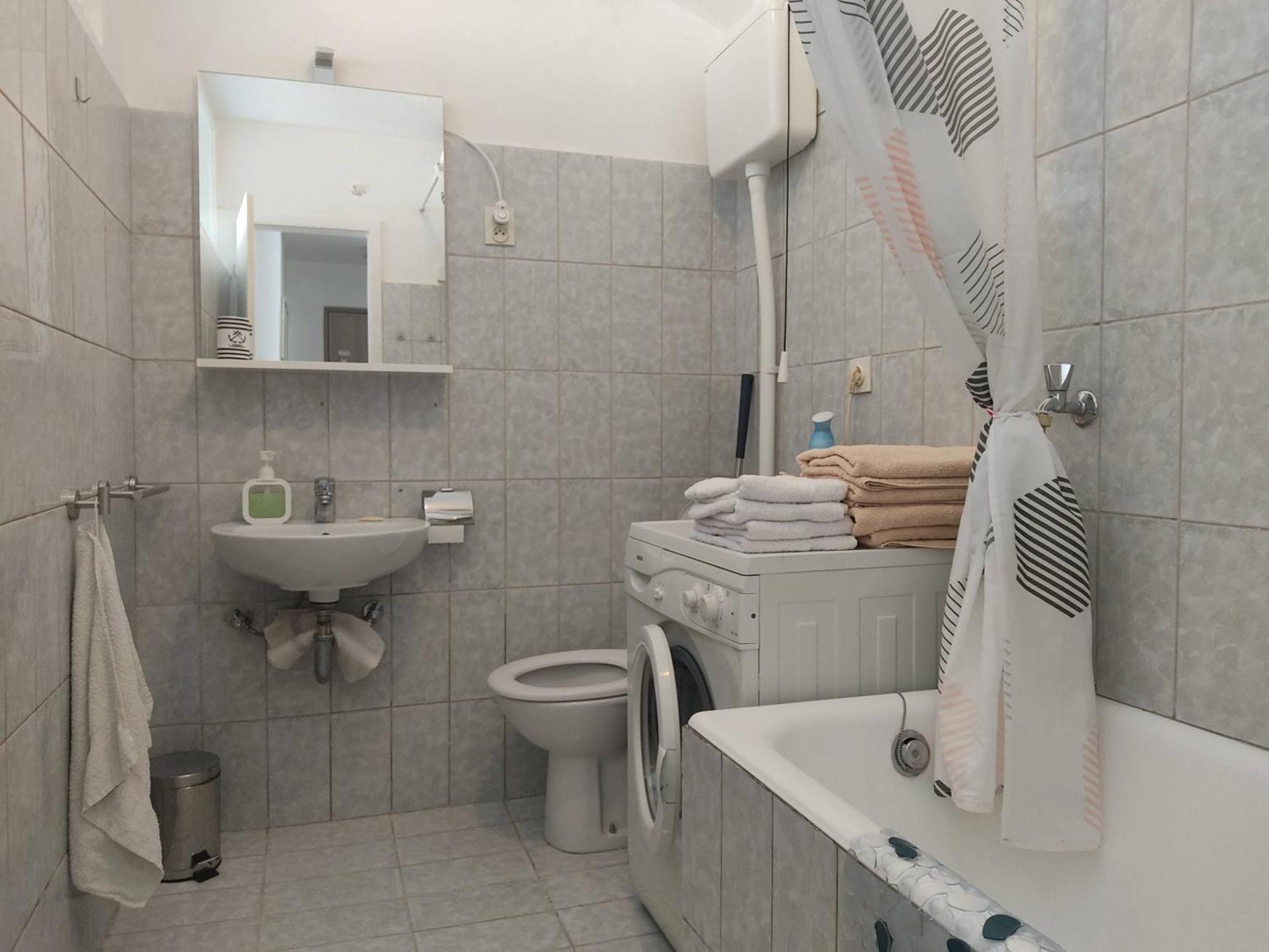 Apartment With Wifi - 23241