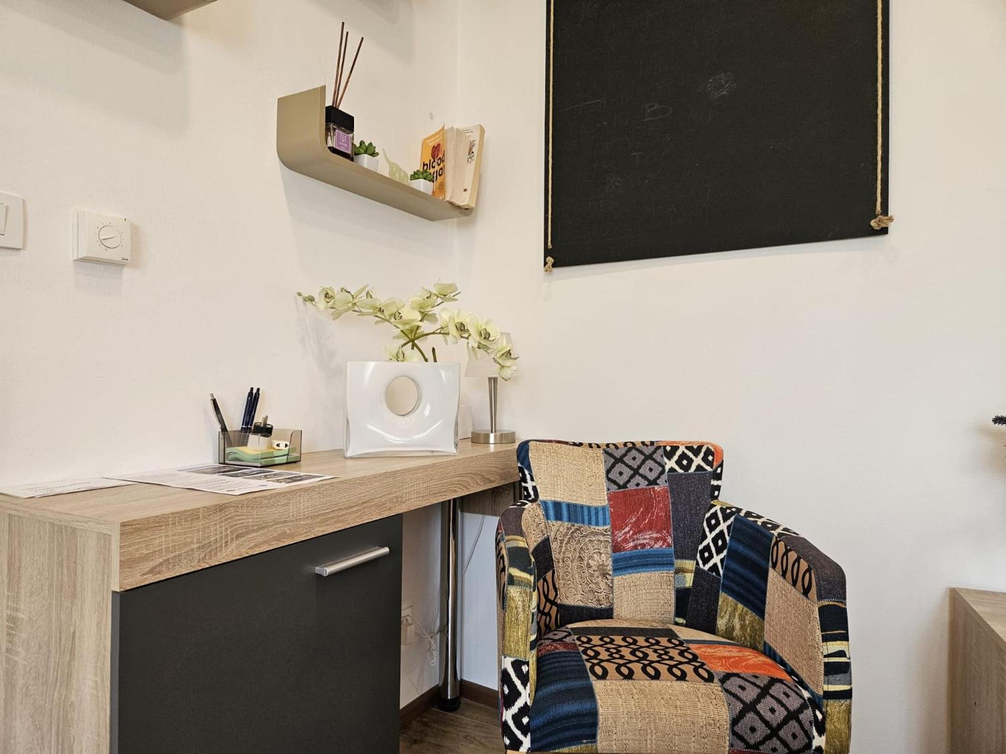 Cherry-Old Town Apartment Split