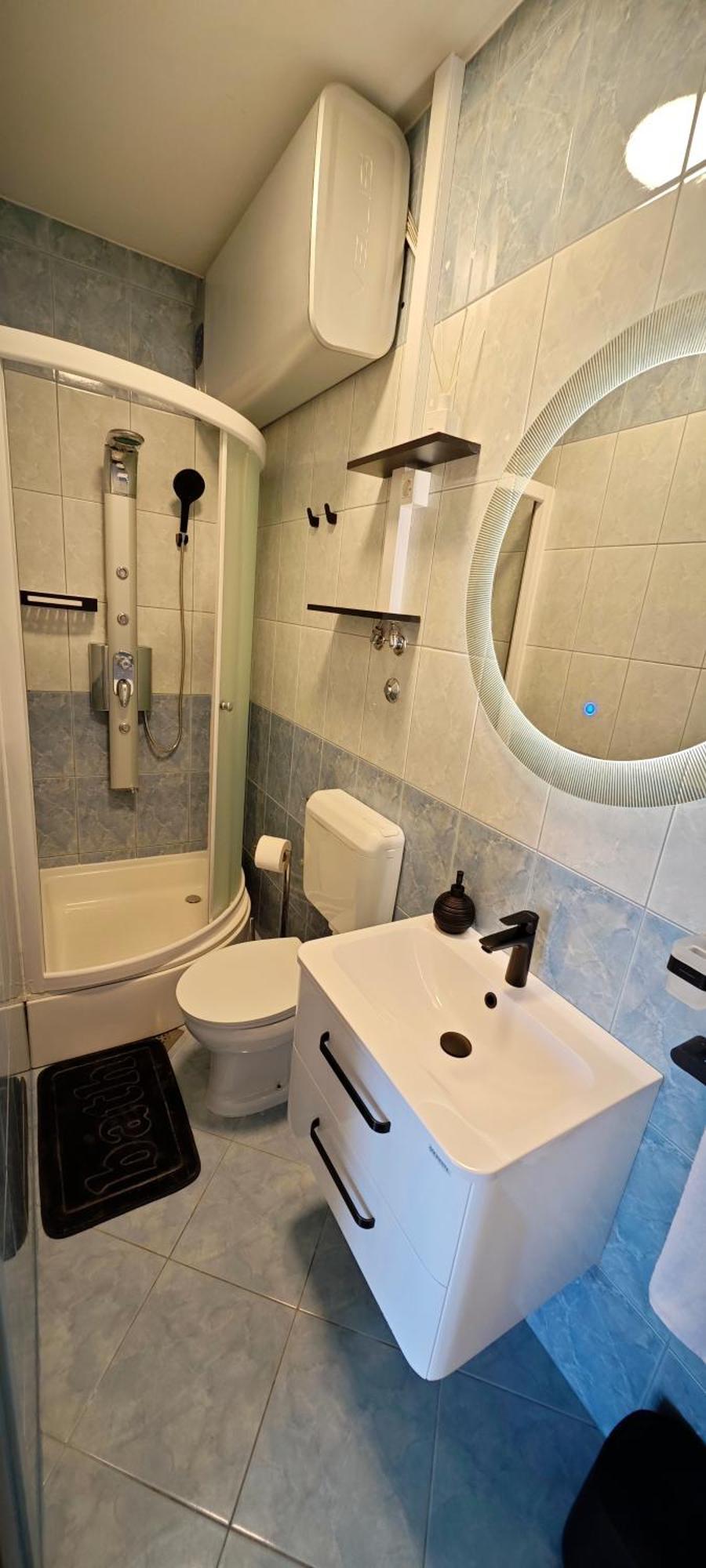 Guesthouse Rooms Split krevet i doručak