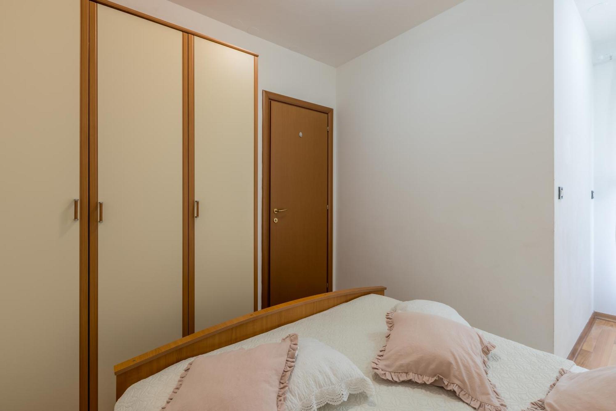 Apartment Karoglan