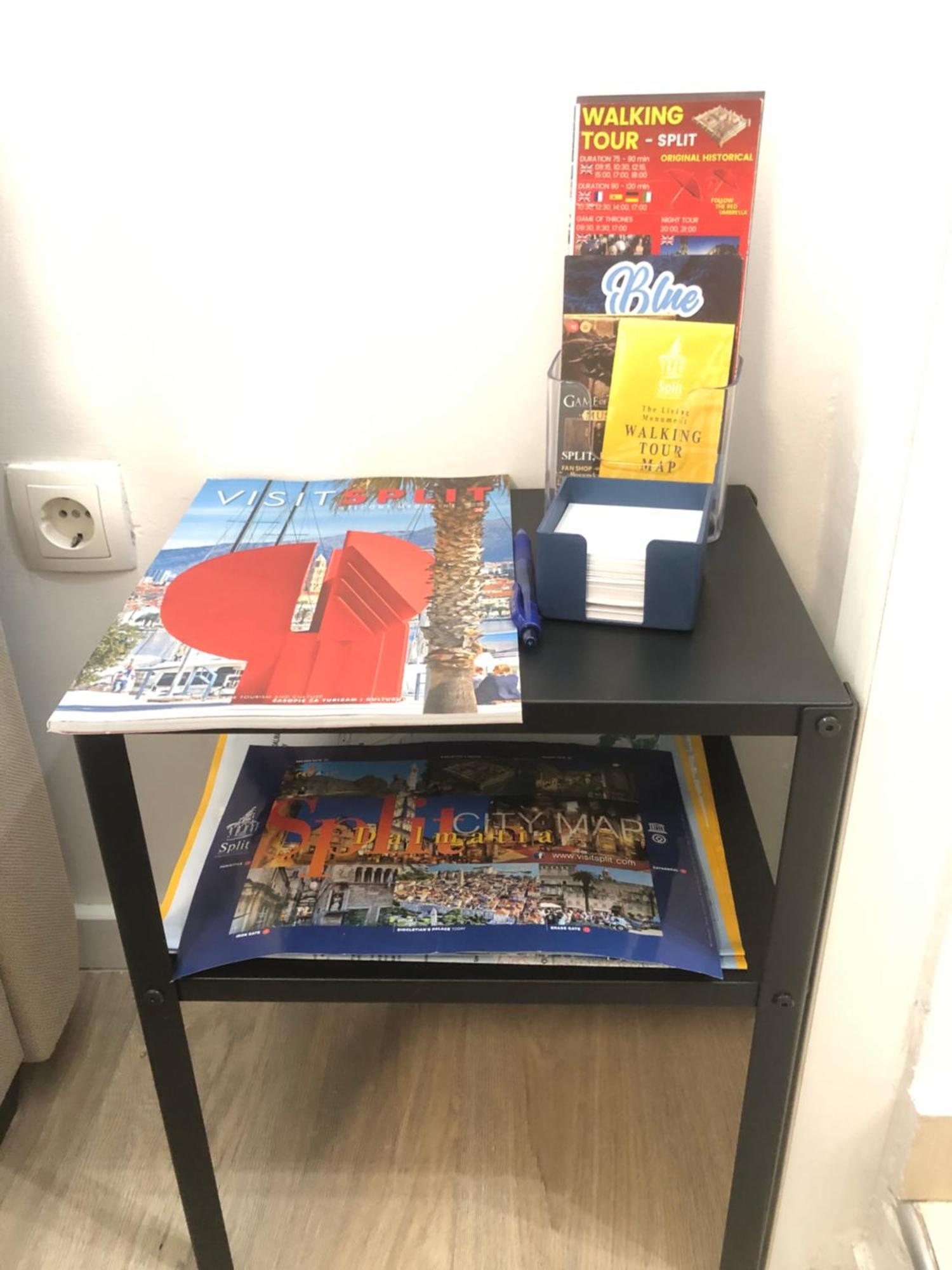 Blue Moon Apartment *