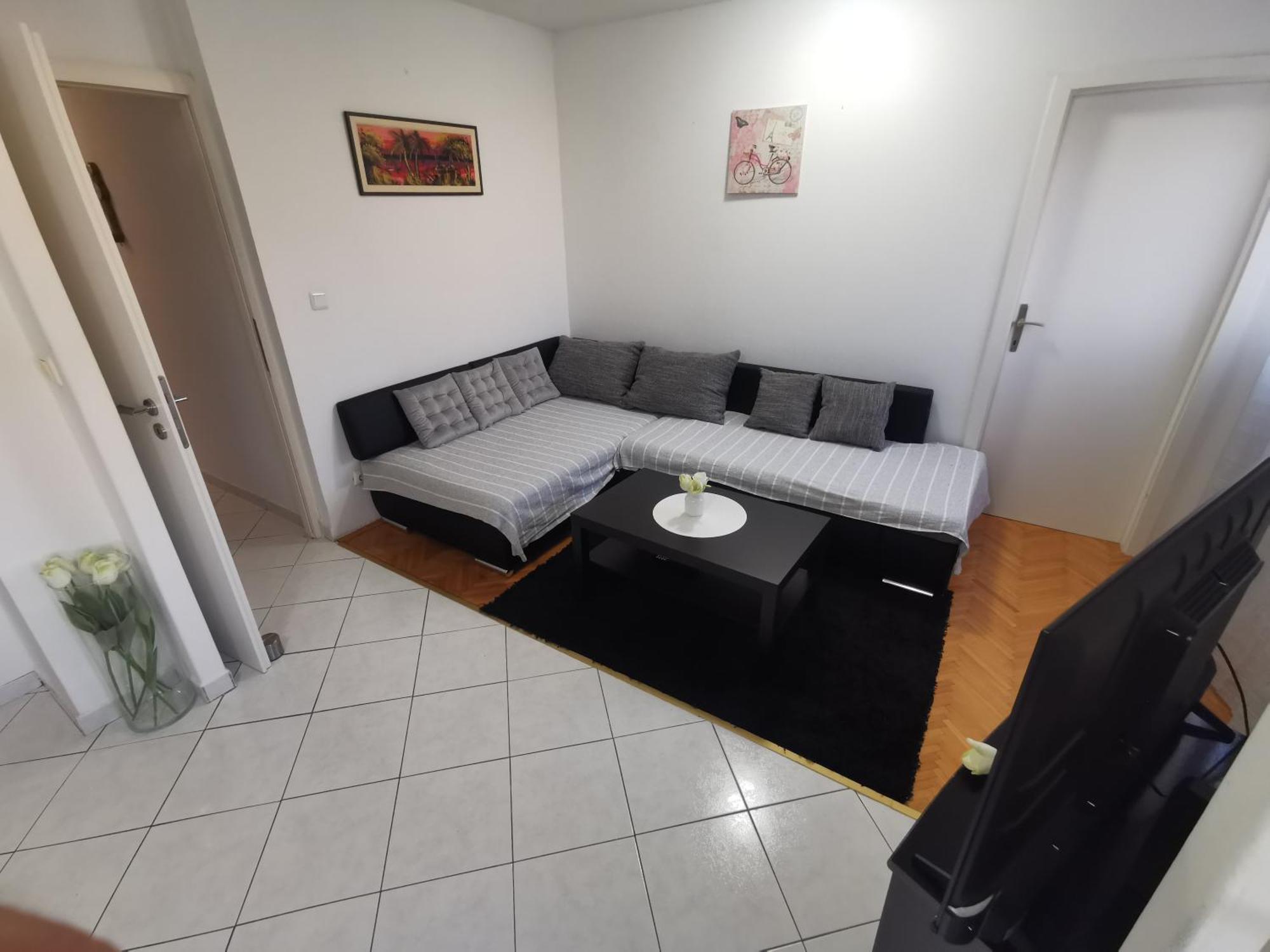 Sweet Apartment Split