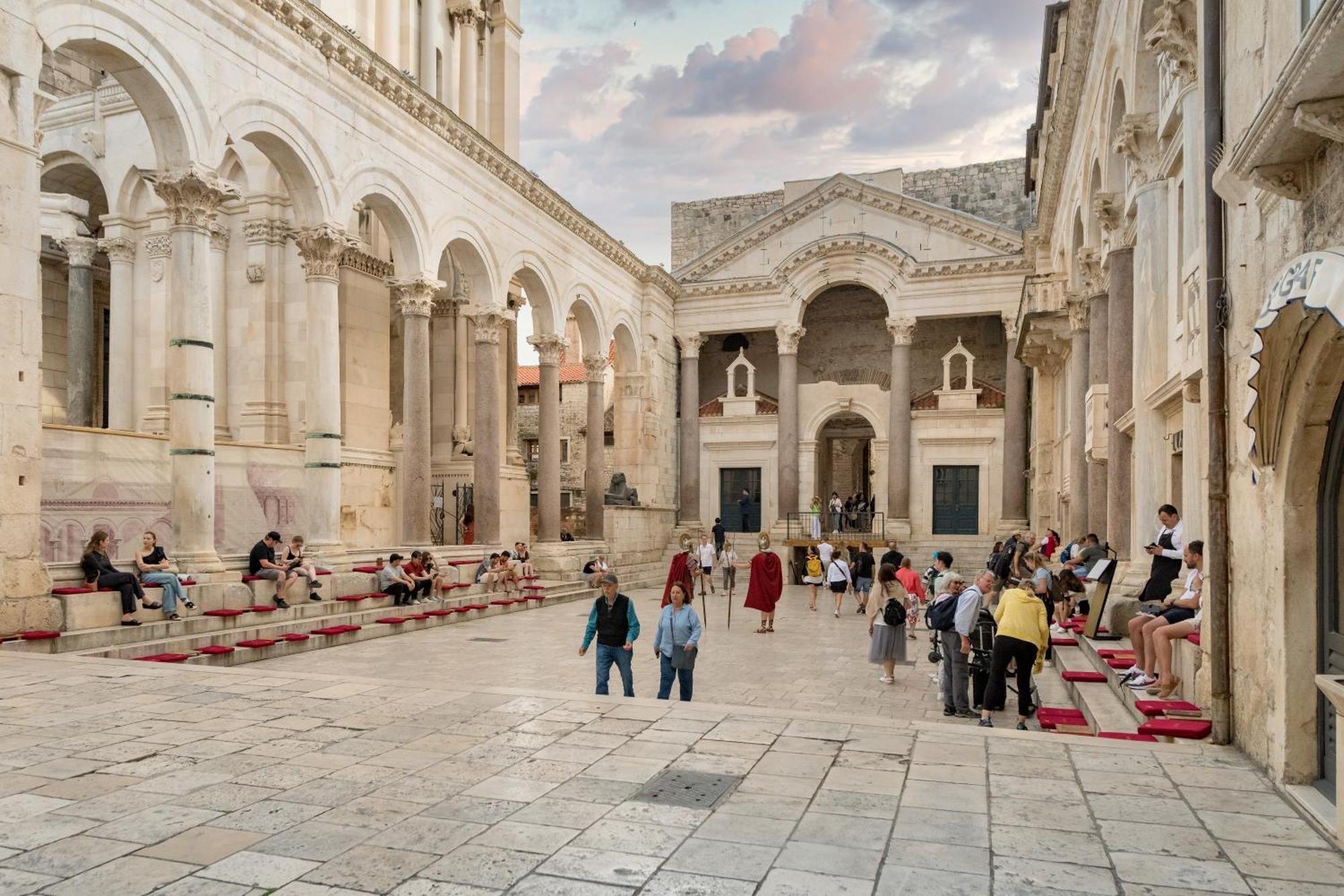 Diocletian's Corner Appartement *