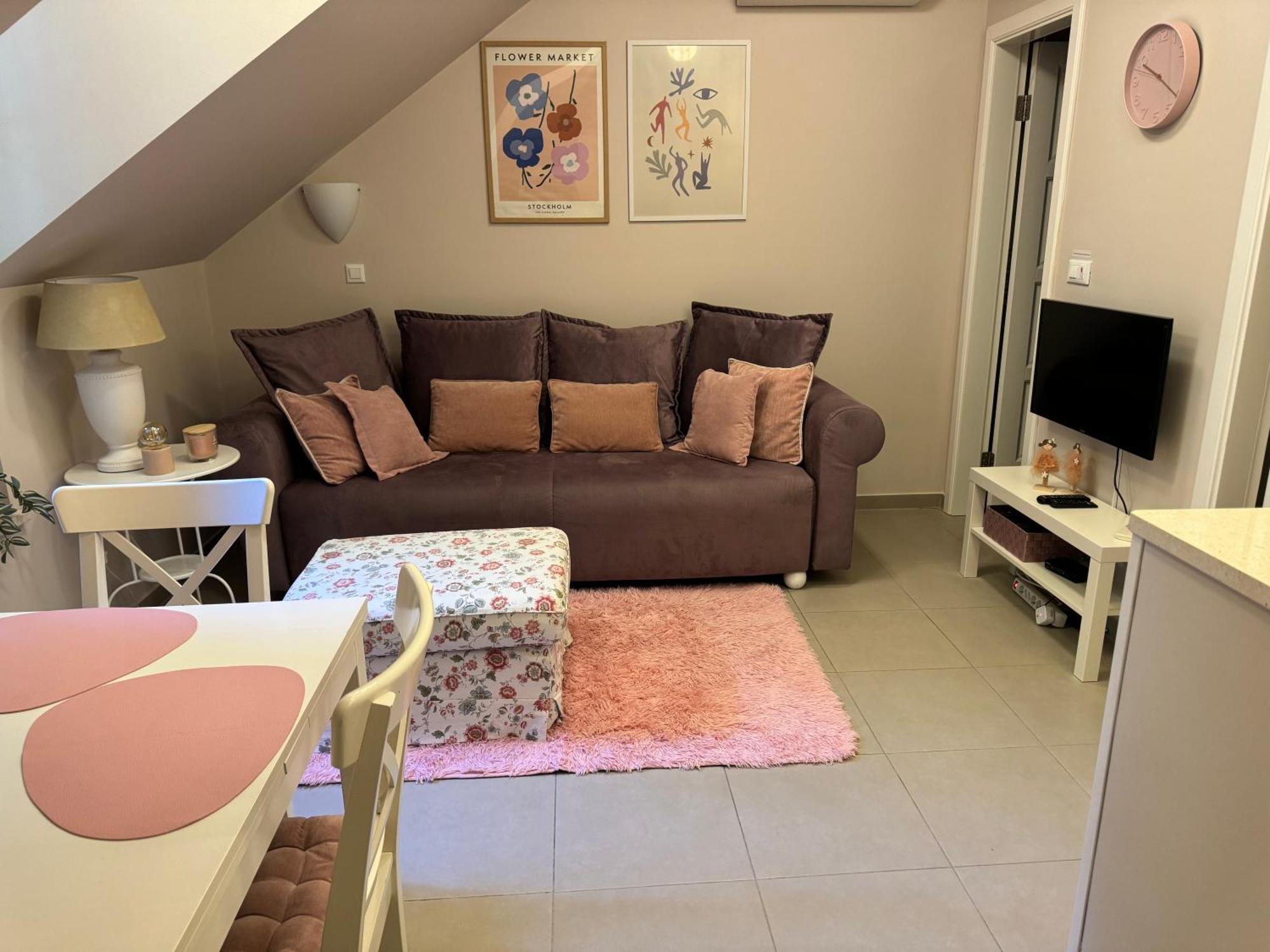 Ora Apartment