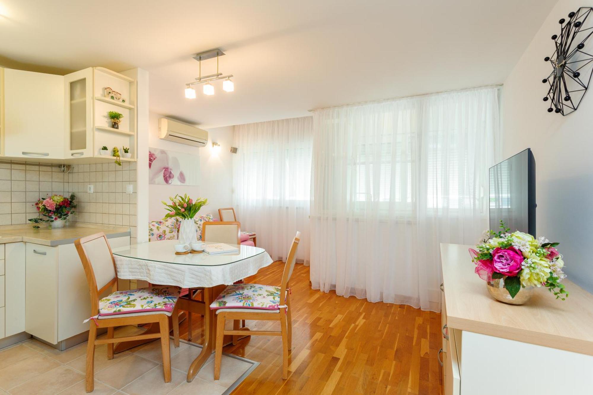 Marin Apartment
