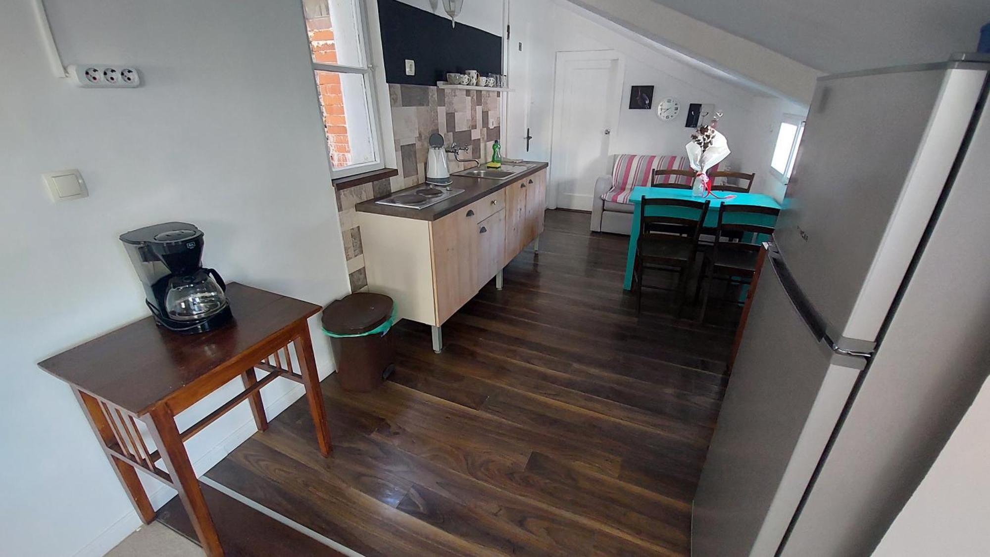 Apartment R&e