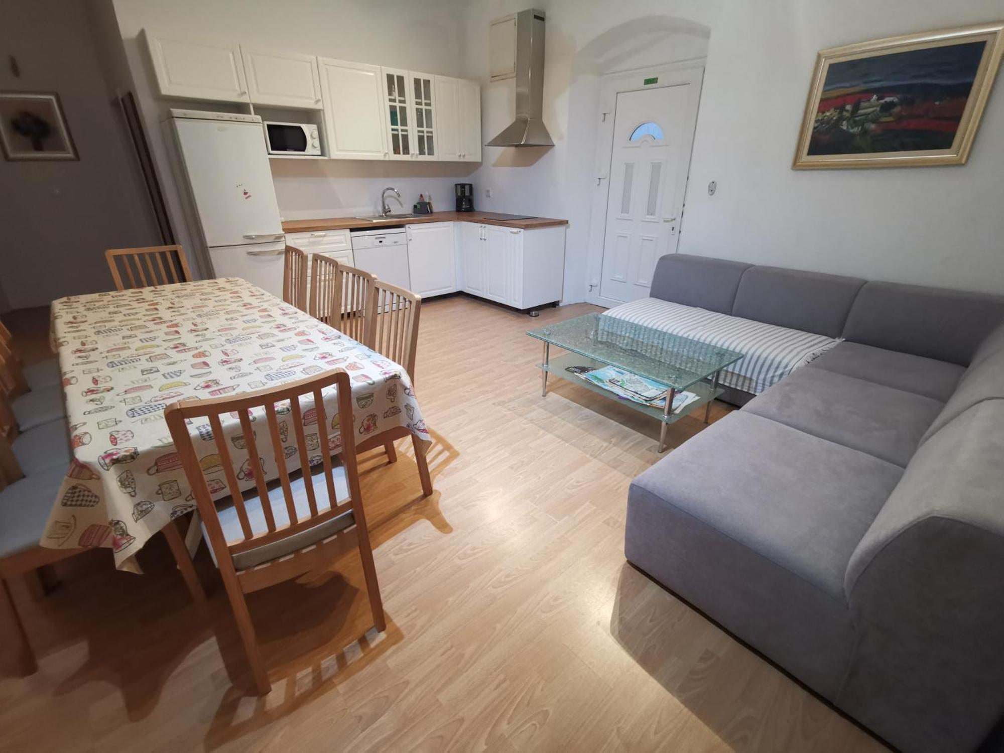 Apartment Spacious 140m2 Downtown 3 Bedroom
