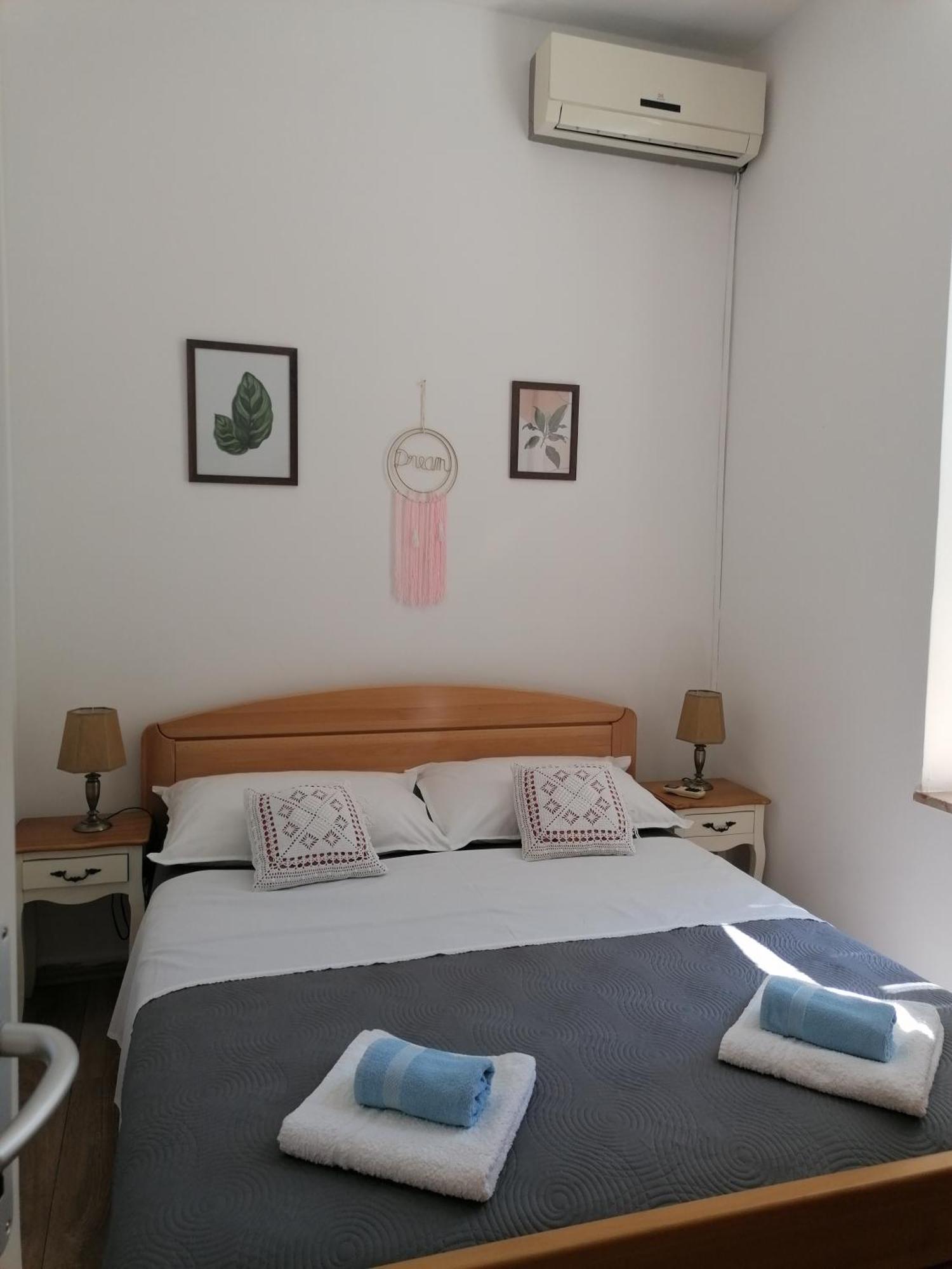 Apartman Kata * Split