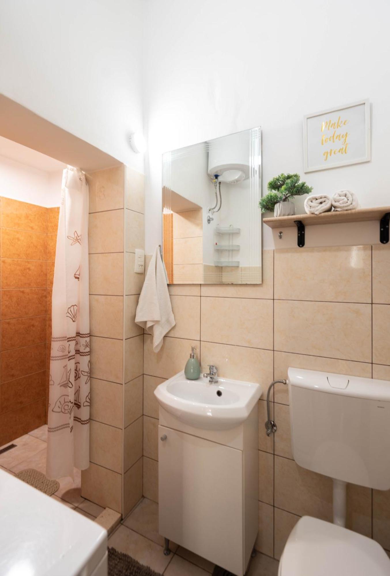 Apartman Kata Apartment