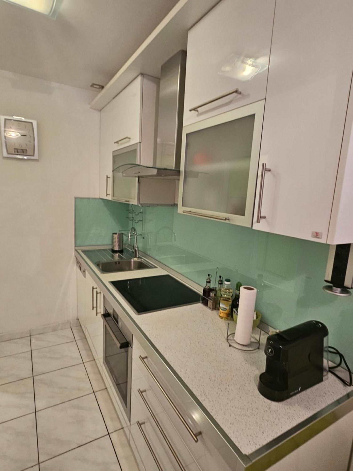 Nani Apartment Split