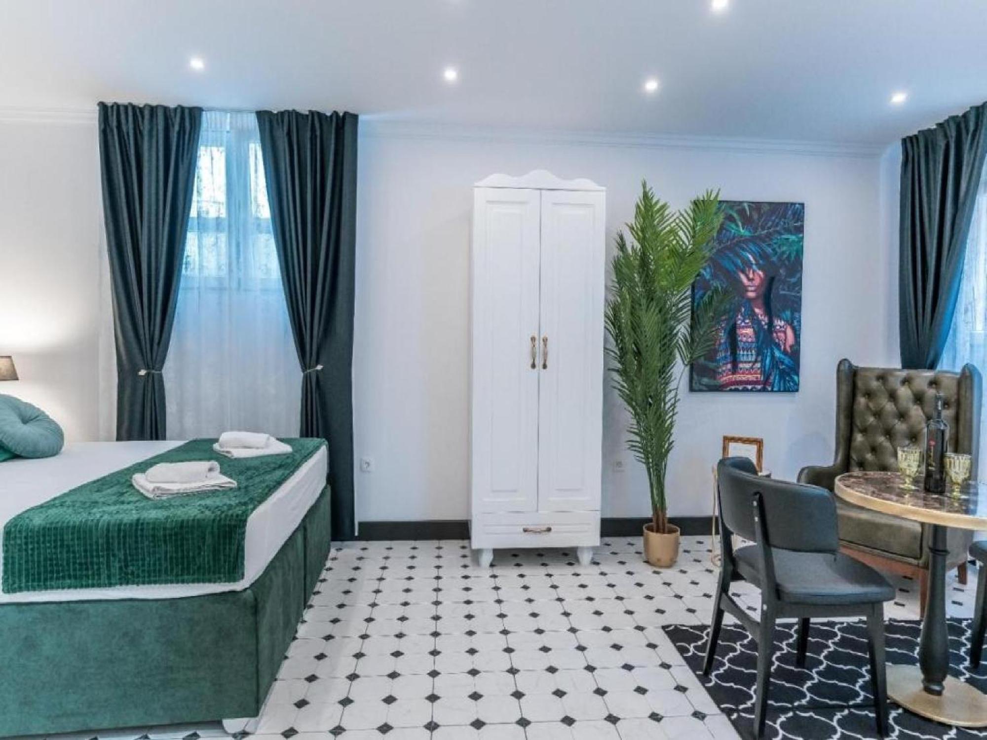 Art Center Apartment Split