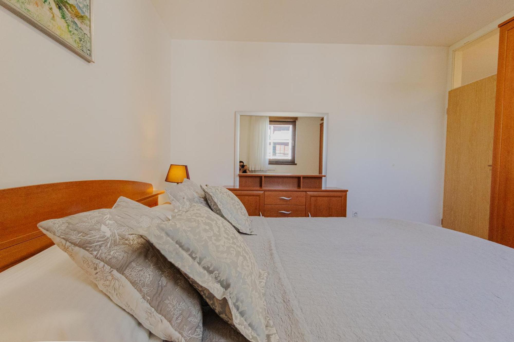 Large Stylish Ankica,free Public Parking Apartment Split