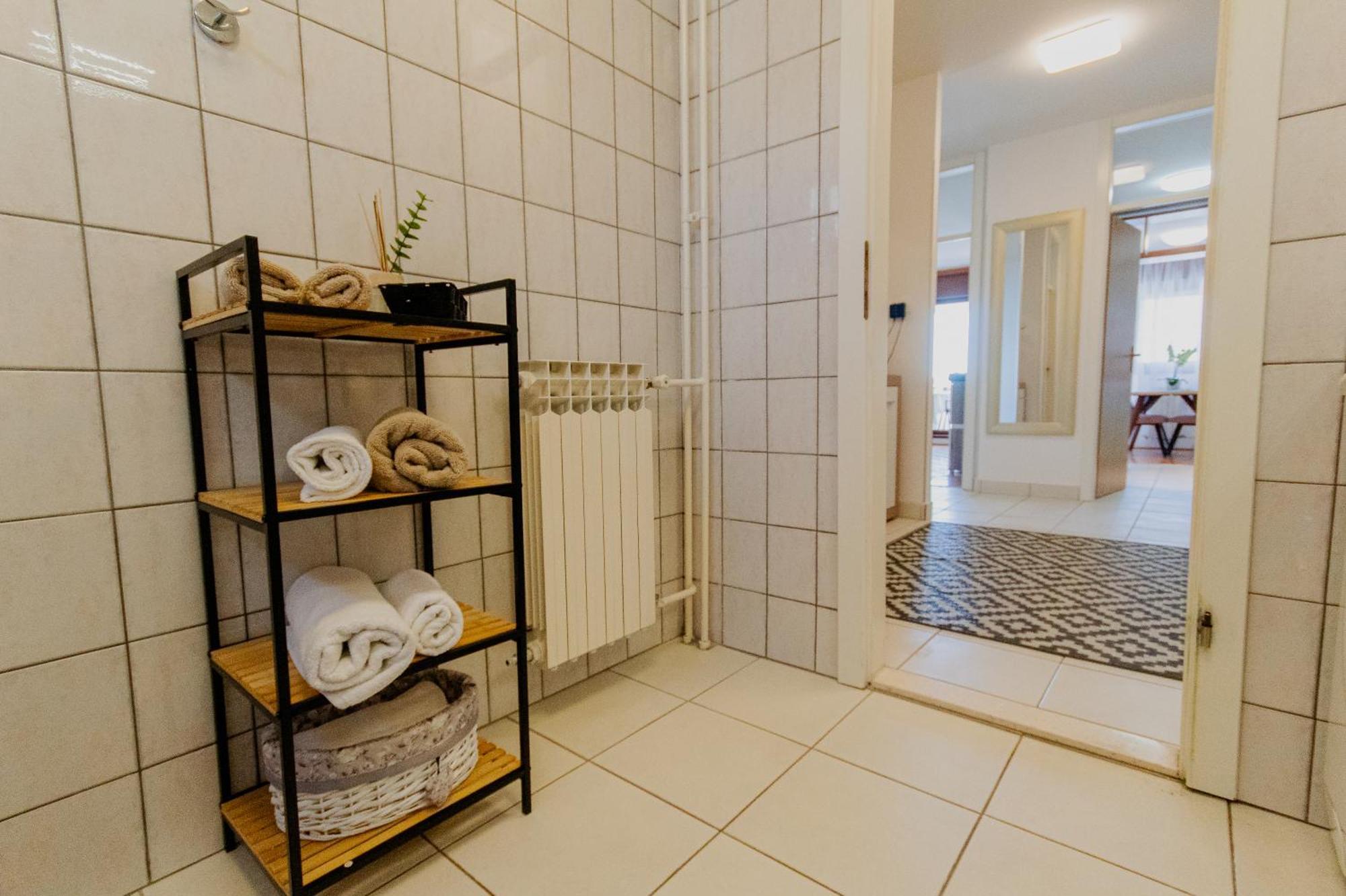 Apartment Large Stylish Ankica,free Public Parking Split