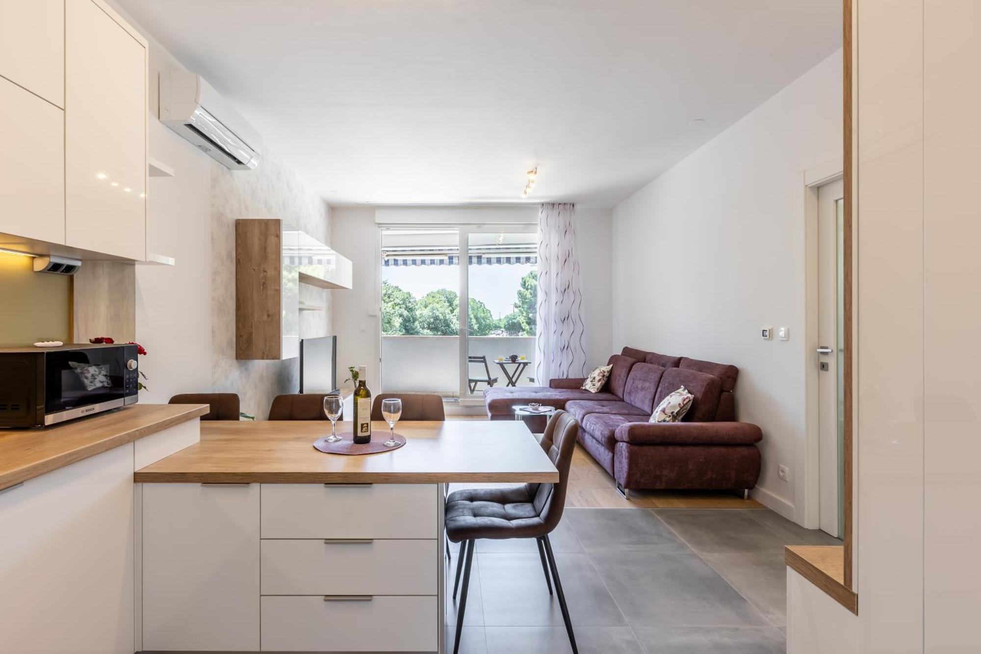 Ema 3 Apartment