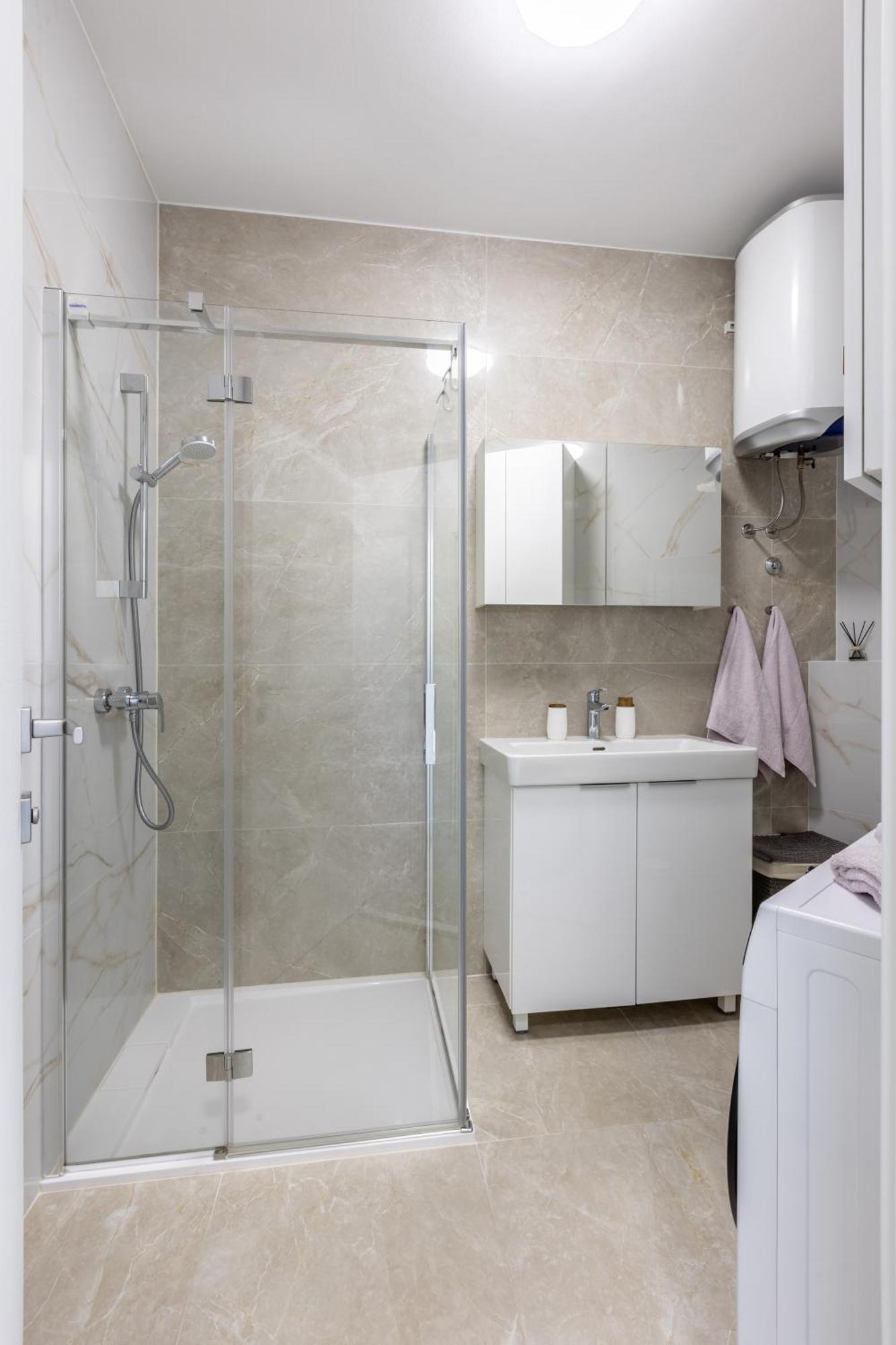 Ema 3 Apartment *