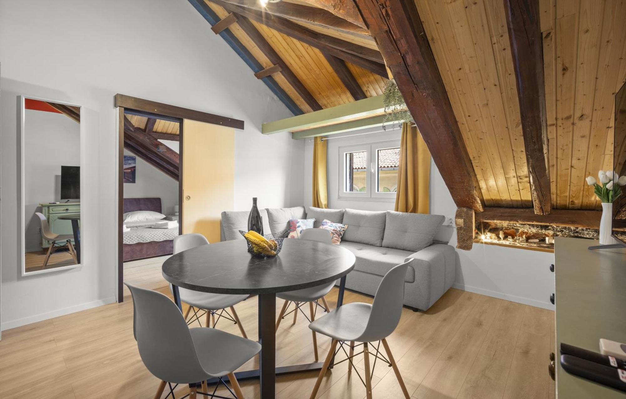 Apartment Splitski Dir Split