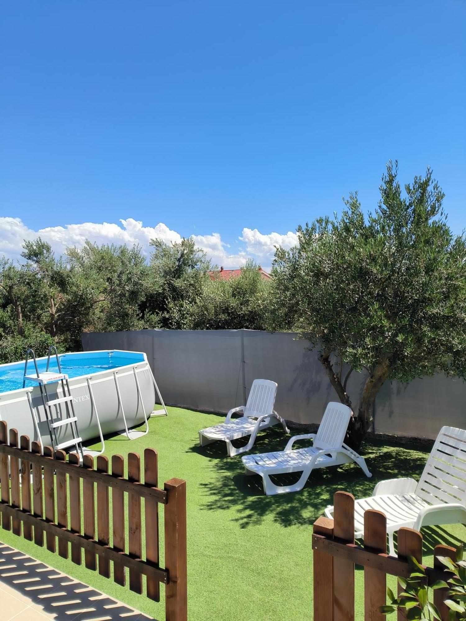 Apartment Nicol Split