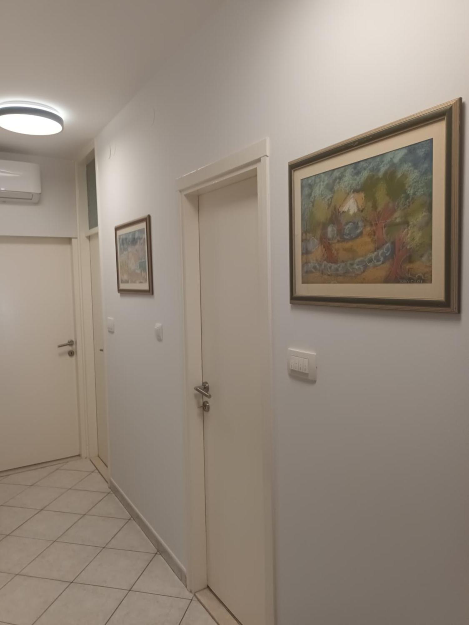 Leona Apartment-perfect For Four Apartman Split