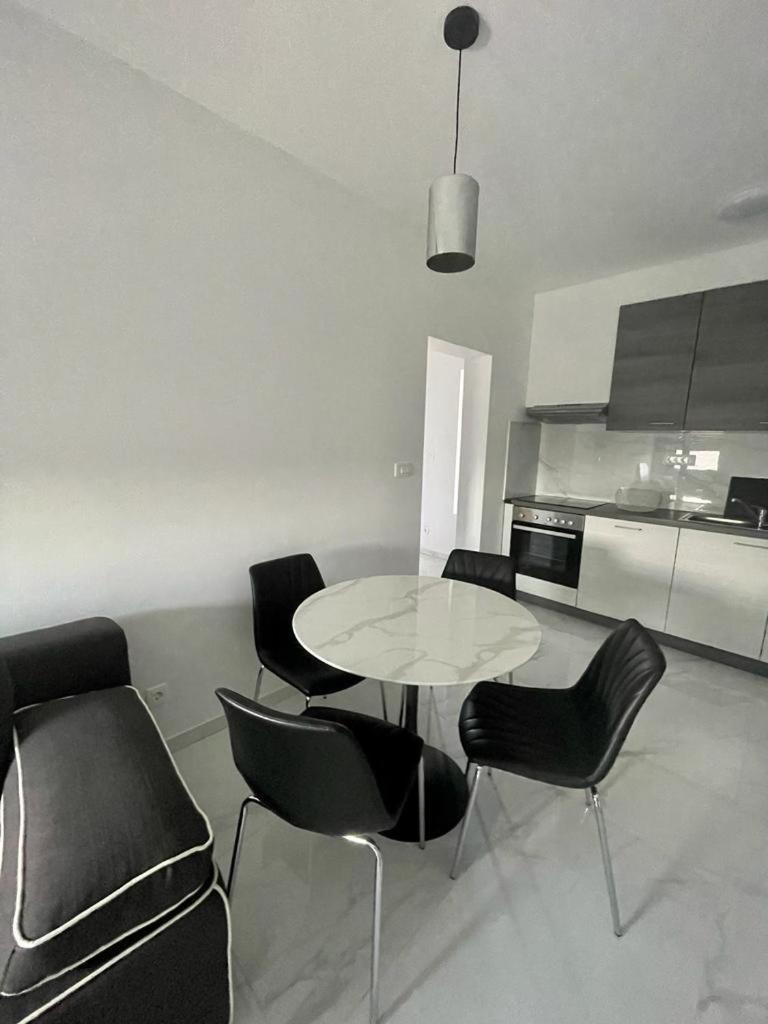 Nb Apartman *