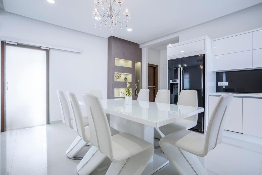 Exclusive Villa *